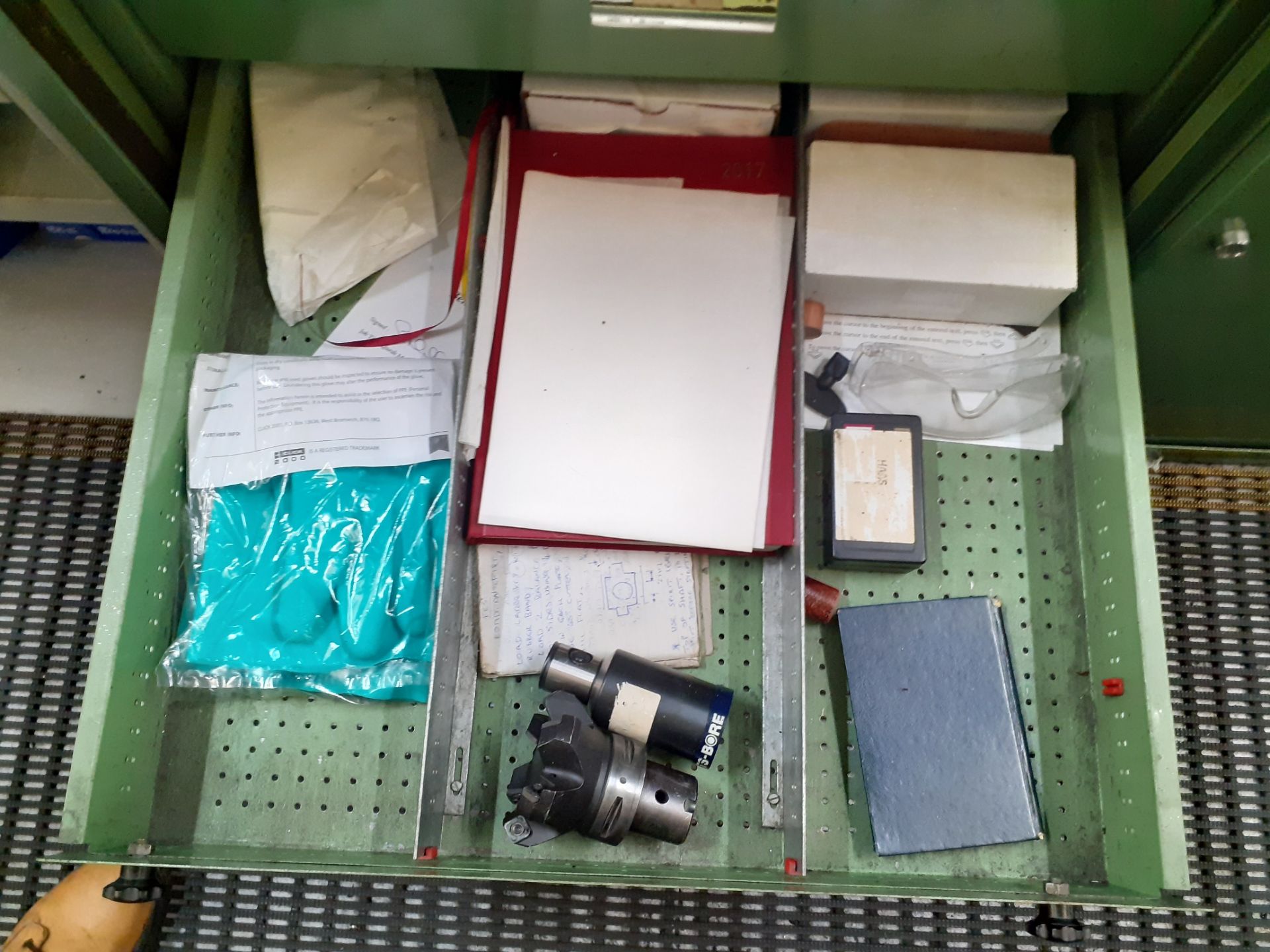 Unknown metal double sliding door tool cabinet with 12 drawers including contents - Image 4 of 8