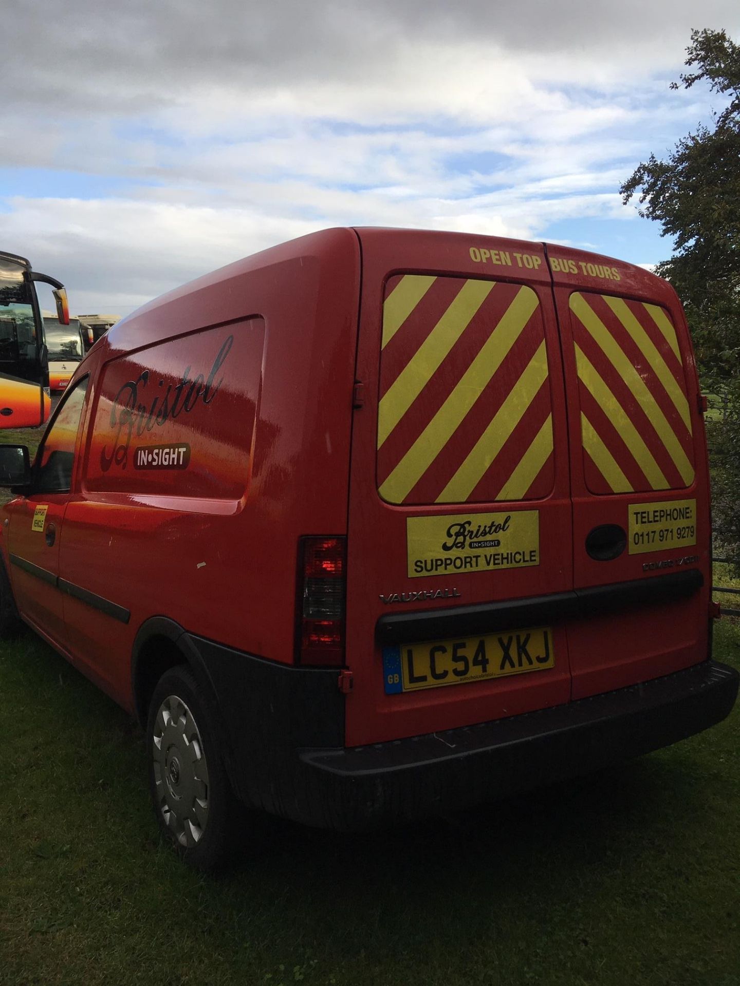 Vauxhall Combo 1700 CDTi panel van, MOT: 14/11/20, mileage: 88,432, Reg: LC54 XKJ. Please note: - Image 4 of 7