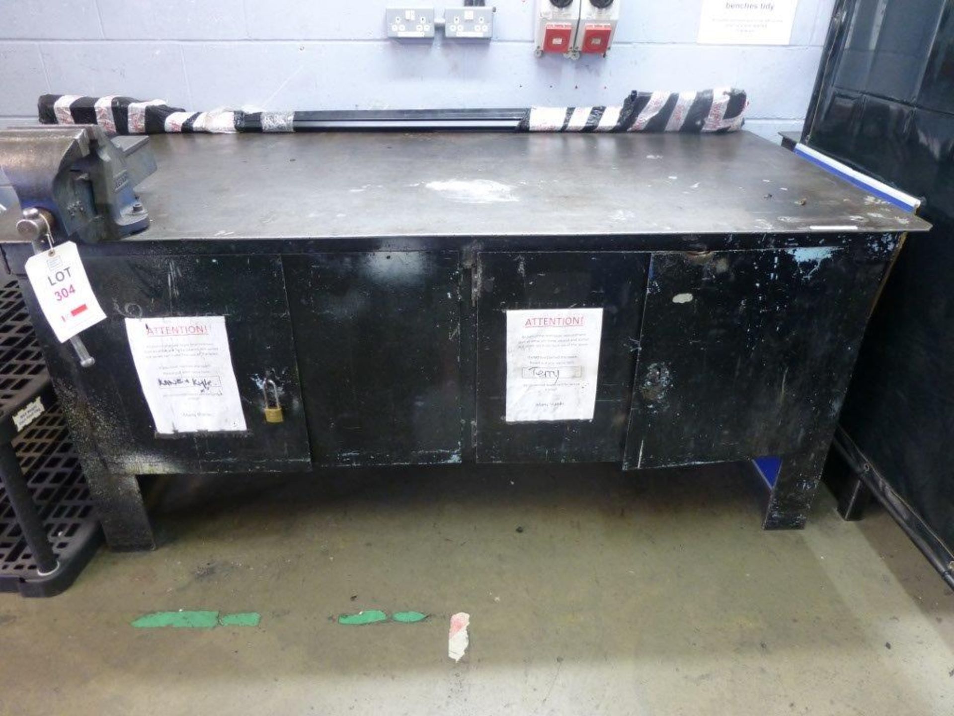 2000 x 1000mm x 870mm steel workbench with integral cupboards and Record No6 engineers vice