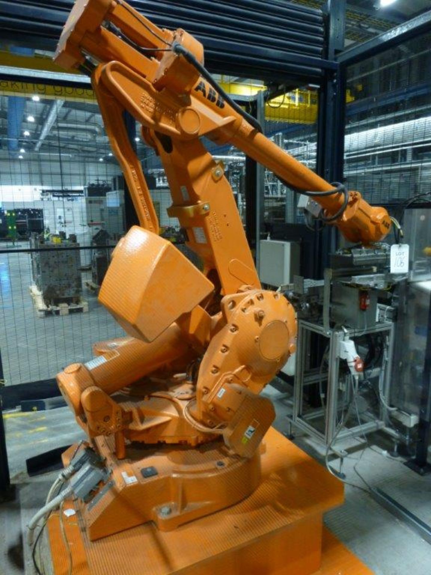 ABB IRB 4400 M2000 / IRB 4400/30 type B 110kg Pick & Place Palletising Robot Serial No. 44-27482 ( - Image 2 of 4