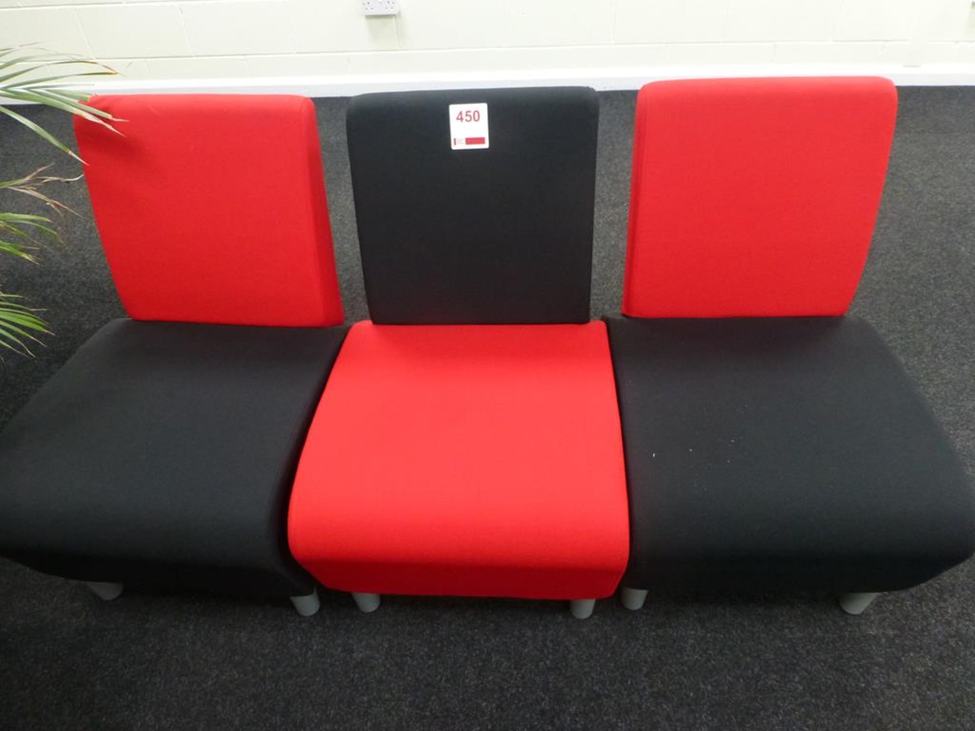5 red/black fabric upholstered reception chairs - Image 2 of 3