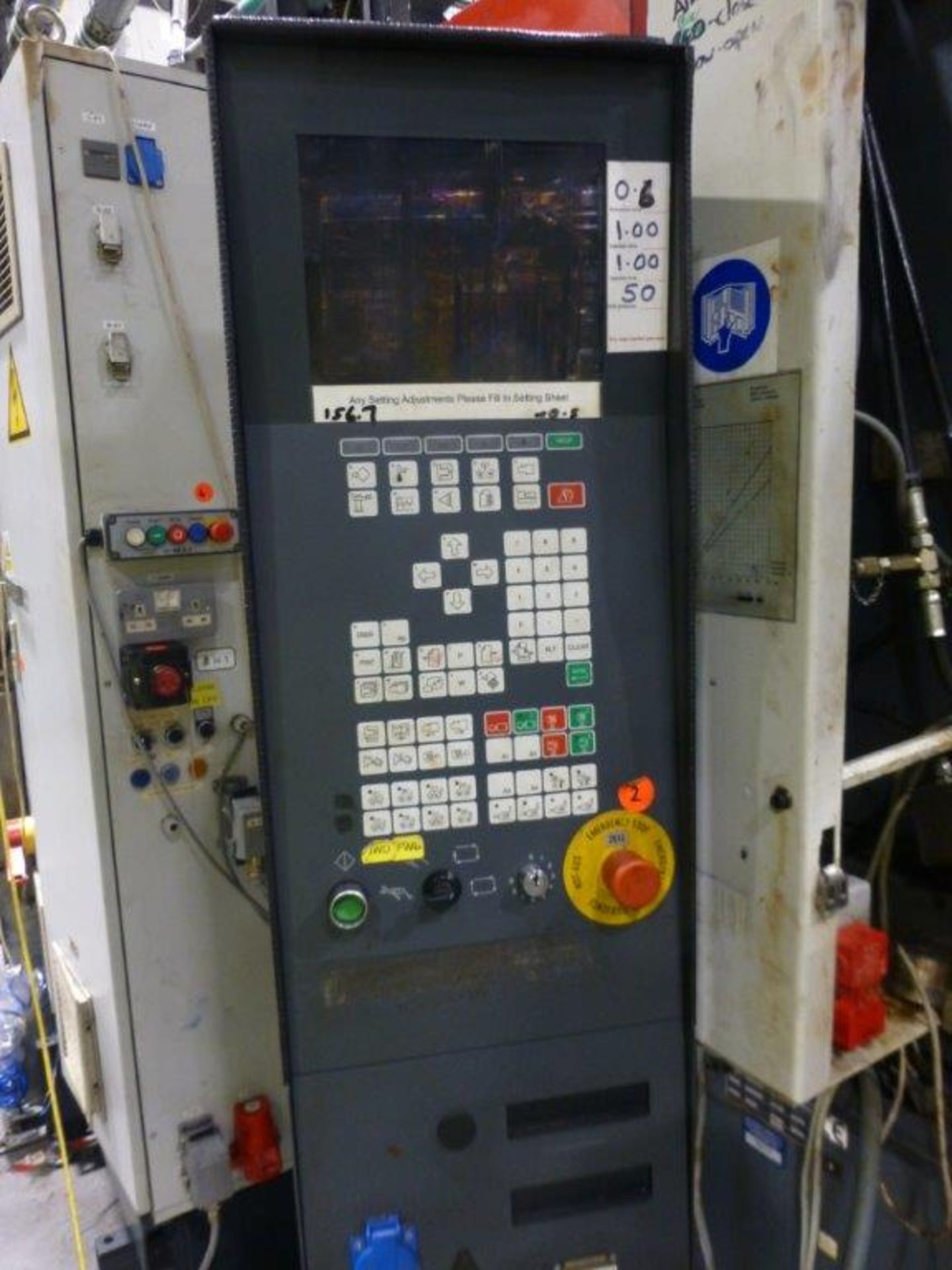 Ferromatik Milacron Ktec 400S CNC Plastic Injection Moulding Machine Serial No: 570084 (2001) with - Image 4 of 6