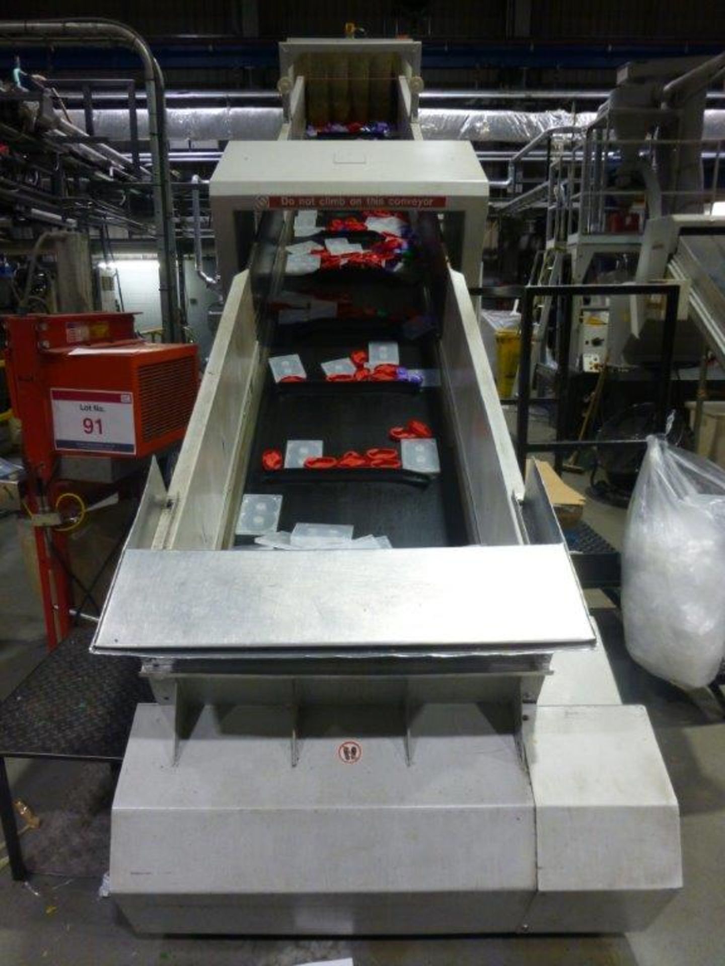 NGR Palletising & Recycling Line, comprising SM 5.6m x 800mm elevating Infeed conveyor, Mesutronic - Image 2 of 10