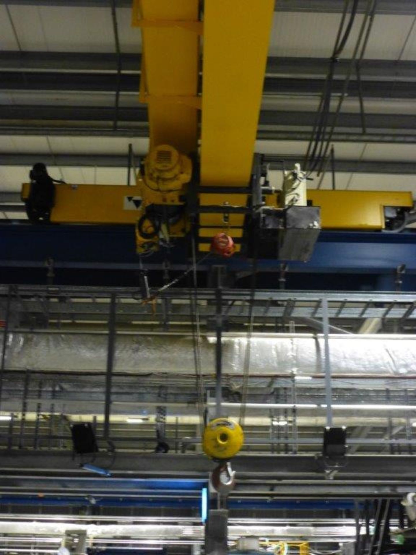 Morris 8 tonne 30.58m span single beam travelling pendant controlled overhead crane with, 50m - Image 5 of 8
