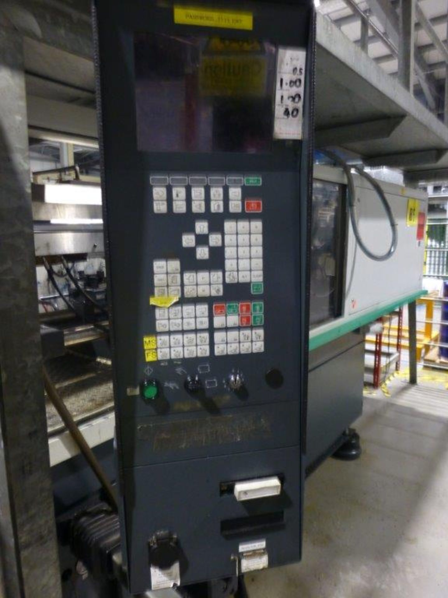 Ferromatik Milacron K400-S CNC plastic injection Moulding Machine Serial No. 570029 with 4000kN - Image 3 of 5