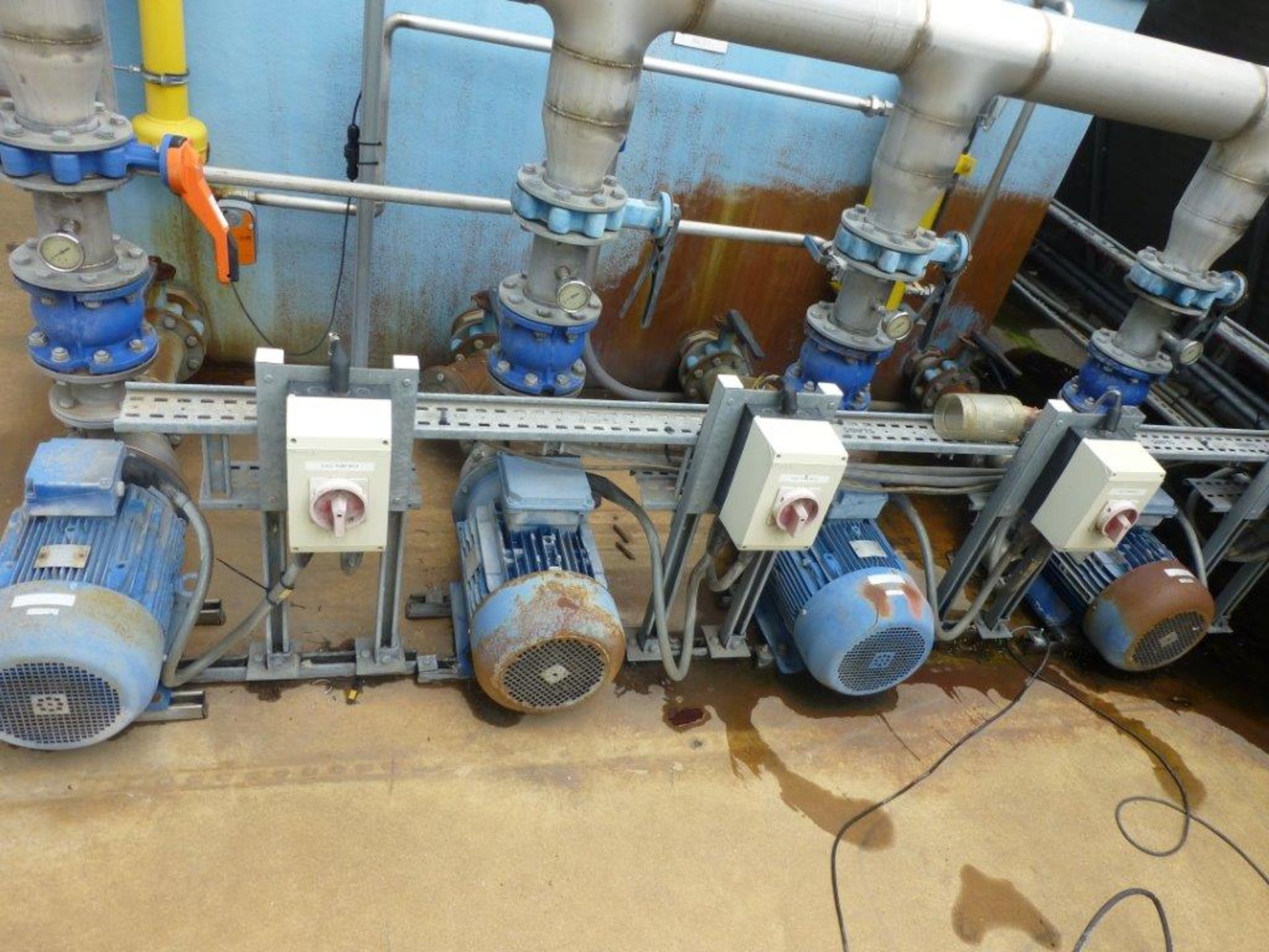 Coolmation GRP buffer tank with 4 x 15kW electric pump units, 8 valves, Belimo LF230 spring return - Image 2 of 3