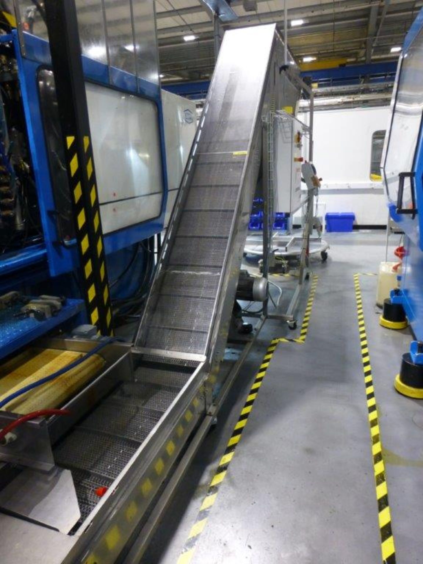 Flexkon 6.5m x 425mm plastic chain link elevating/cooling conveyor, s/n F-10129 (2008) with LMD