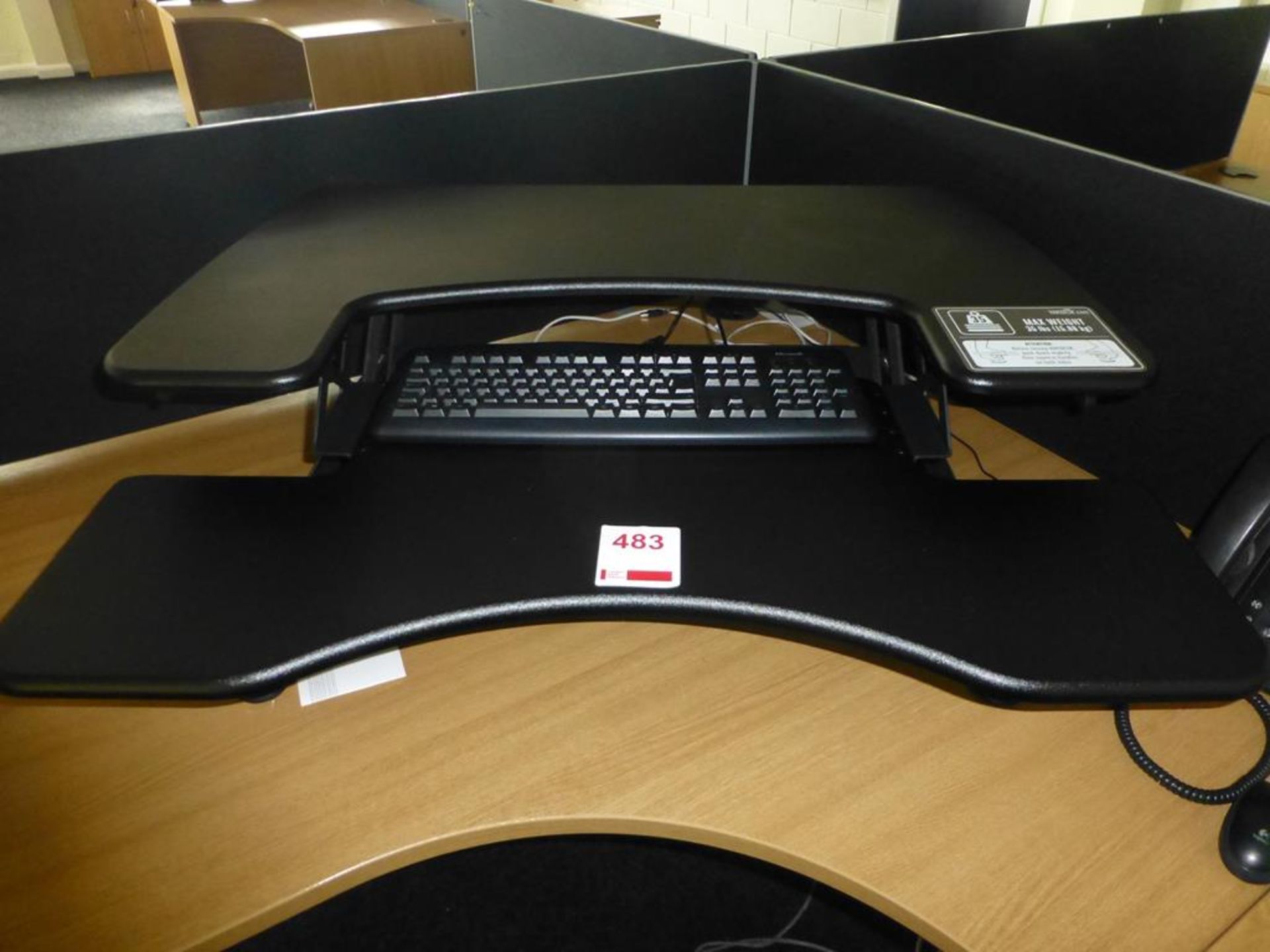 Pro Plus 36 Varidesk standing desk converter - Image 2 of 2