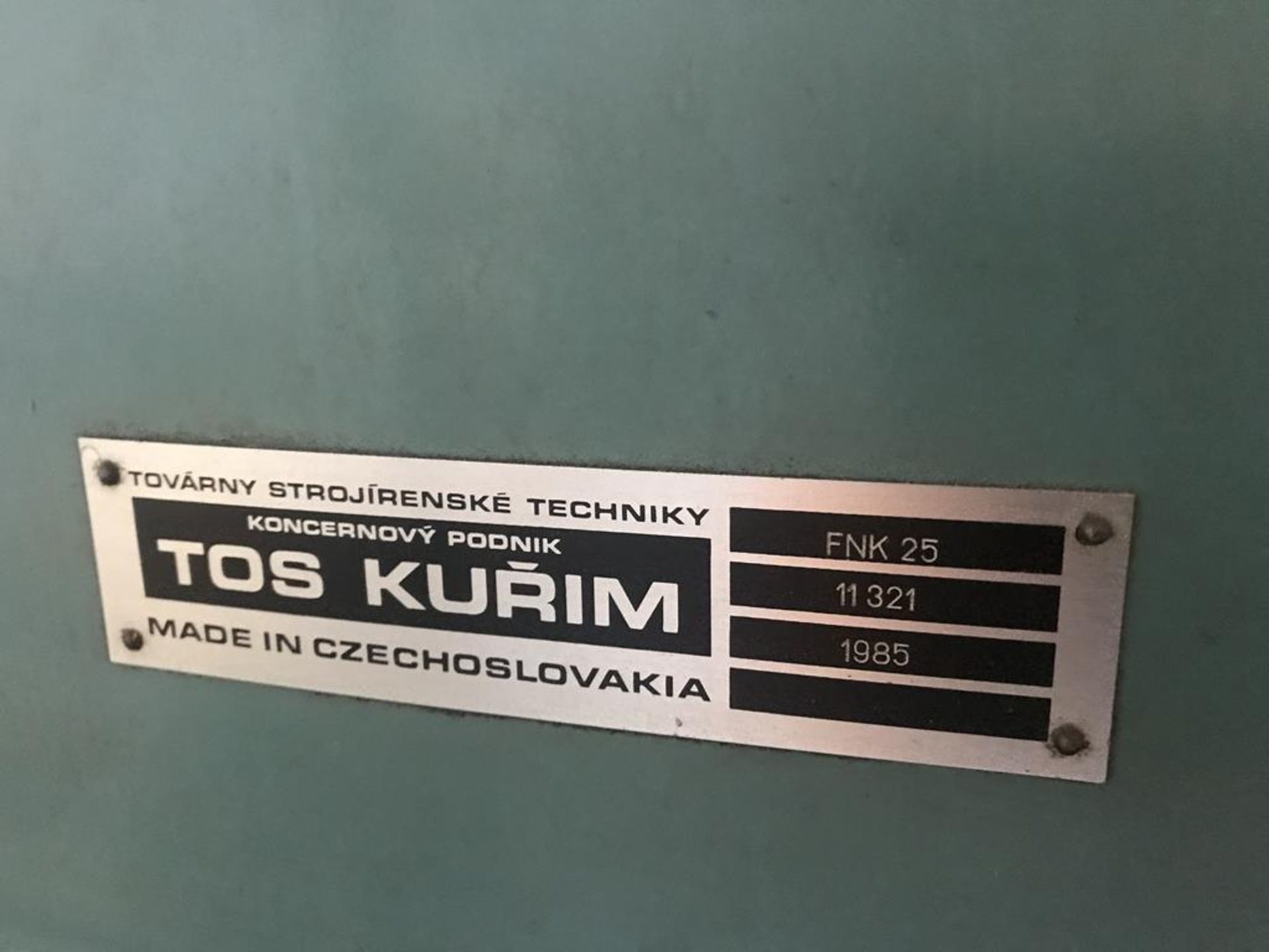 Tos Kurim FNK25 milling machine, serial No 11 321 (1985) with Sony Millman digital readout, 1260mm x - Image 2 of 4