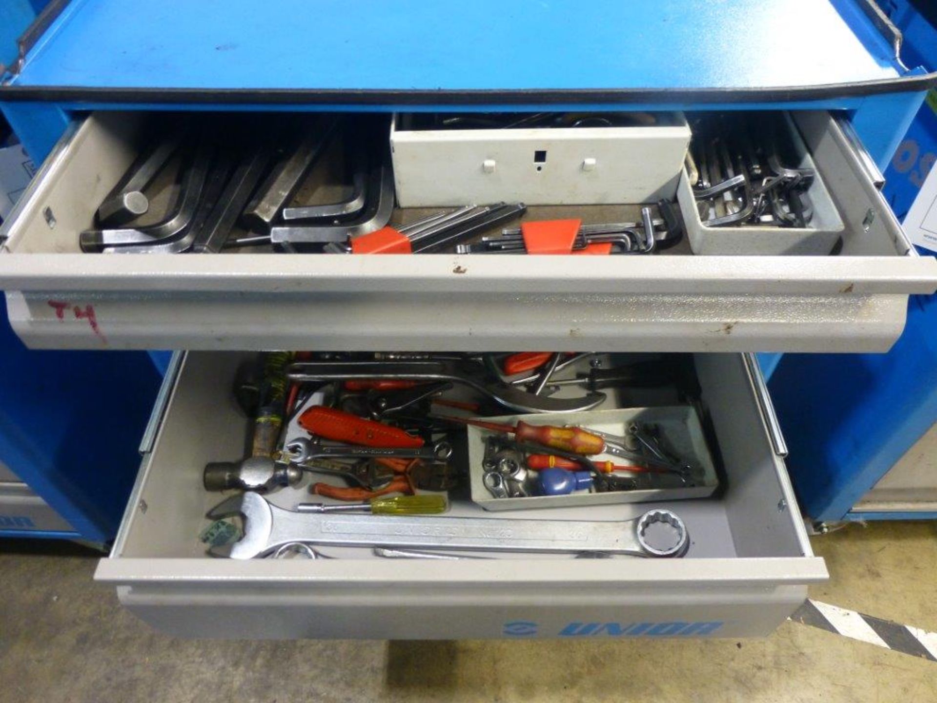 Unior Eurostyle 4 drawer tool cabinet and contents, mainly hand tools - Bild 2 aus 2