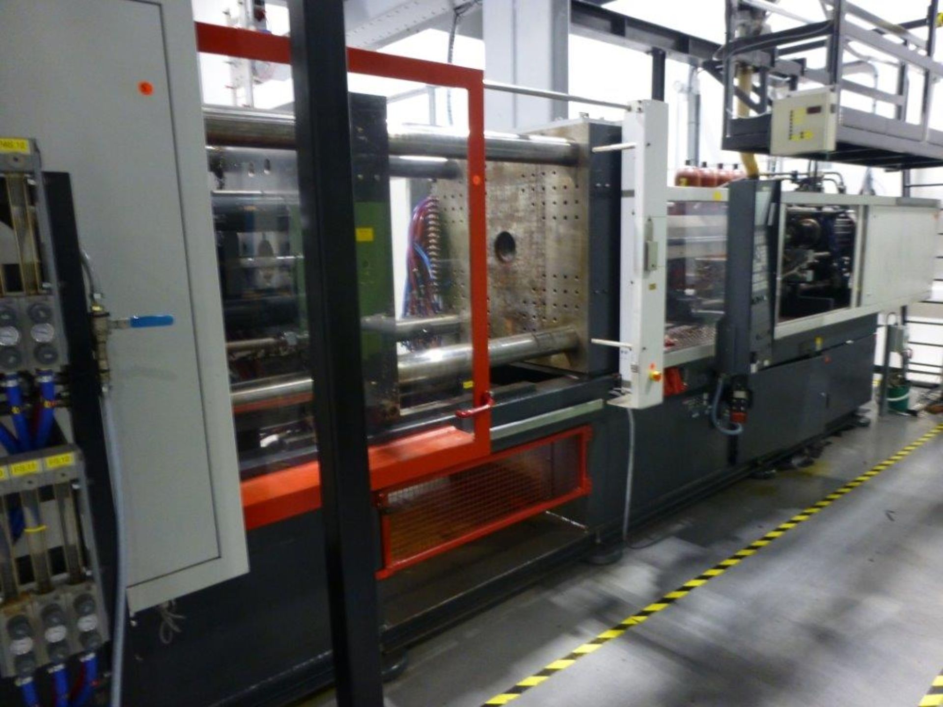 Ferromatik Milacron K 400-S CNC Plastic Injection Moulding Machine Serial No. 570032 (1999) with - Image 2 of 7