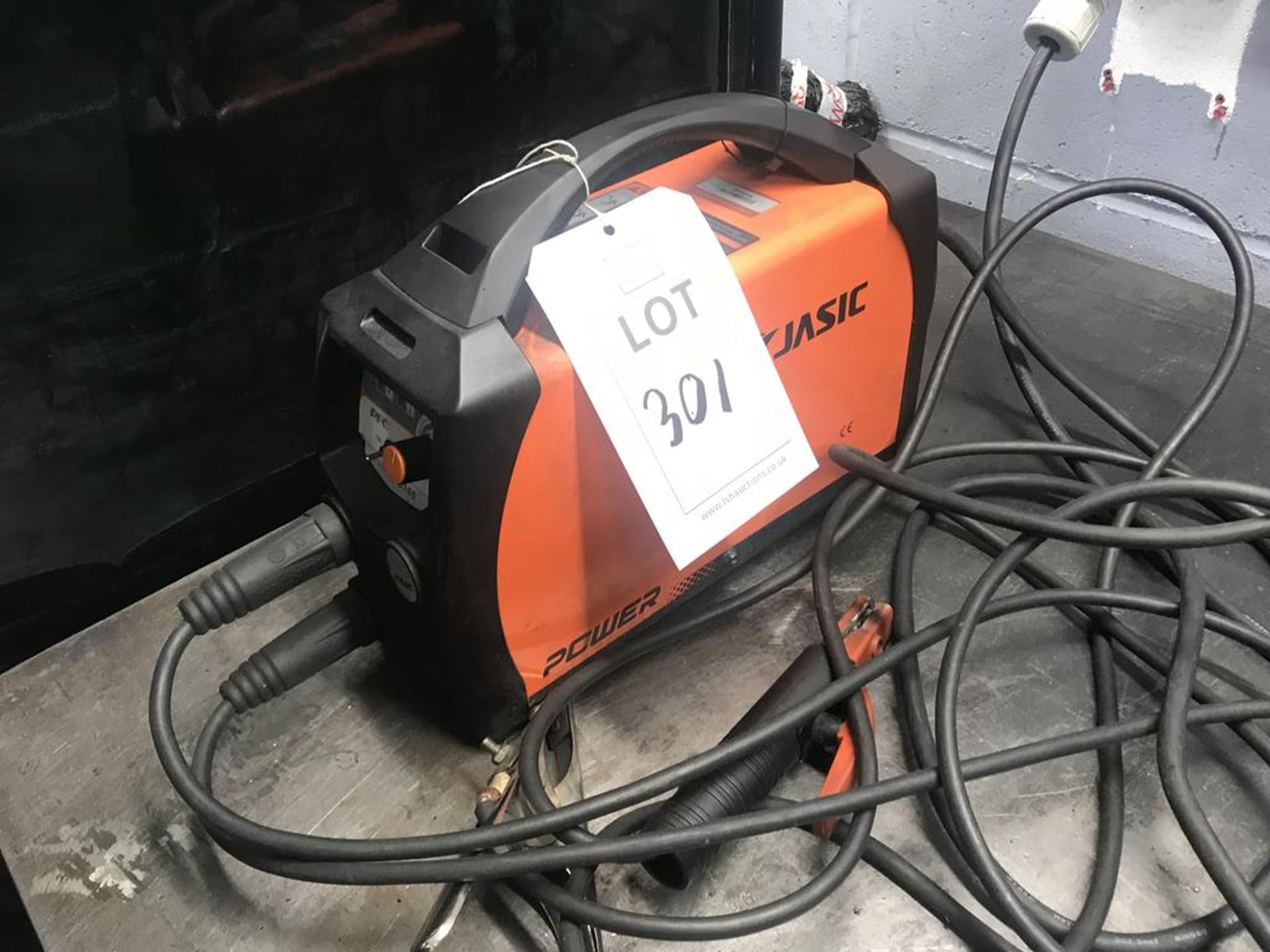 Jasic Arc 160 arc welder with leads and torch