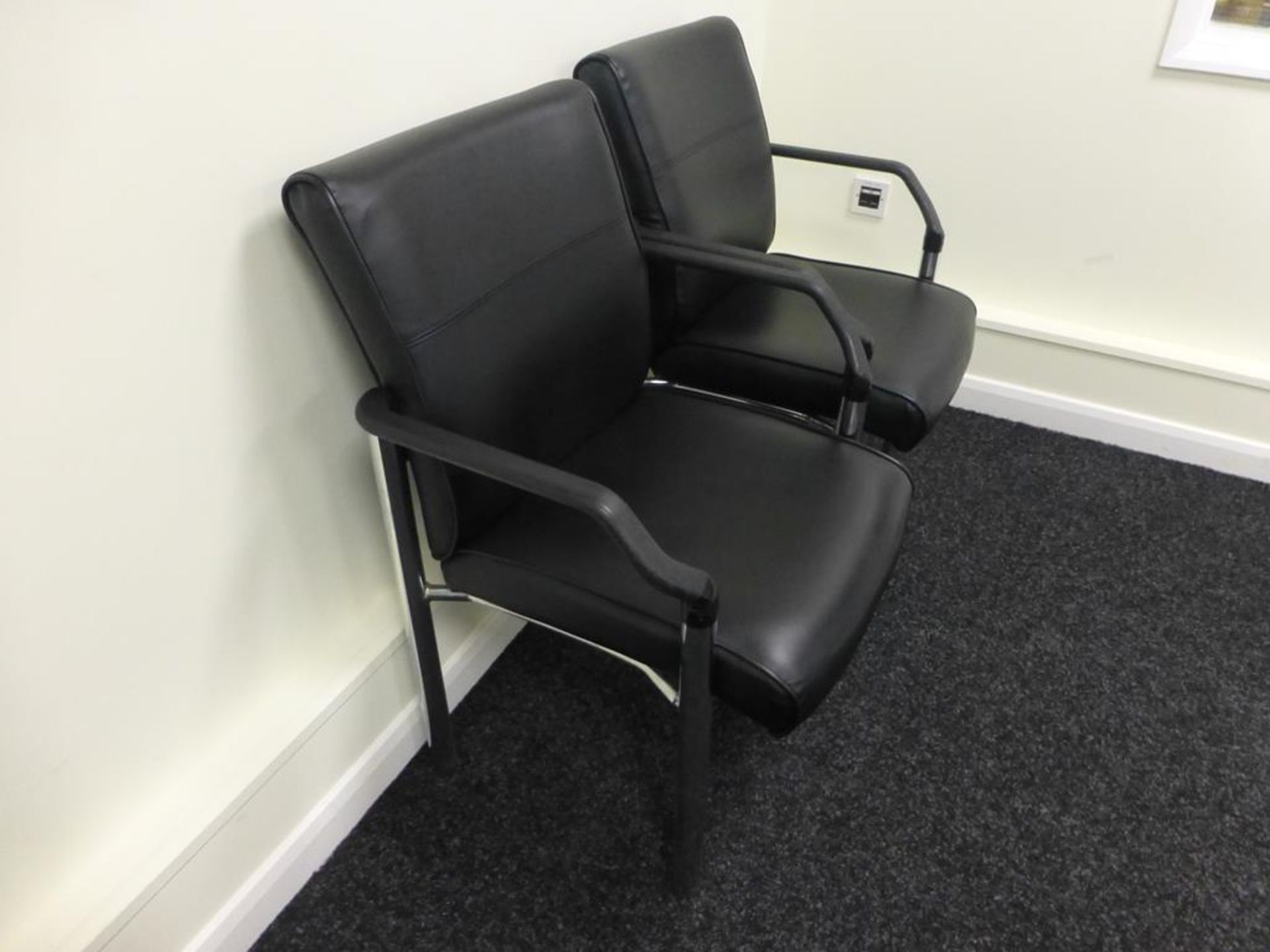 14 black leatherette chrome framed boardroom chairs - Bild 4 aus 4