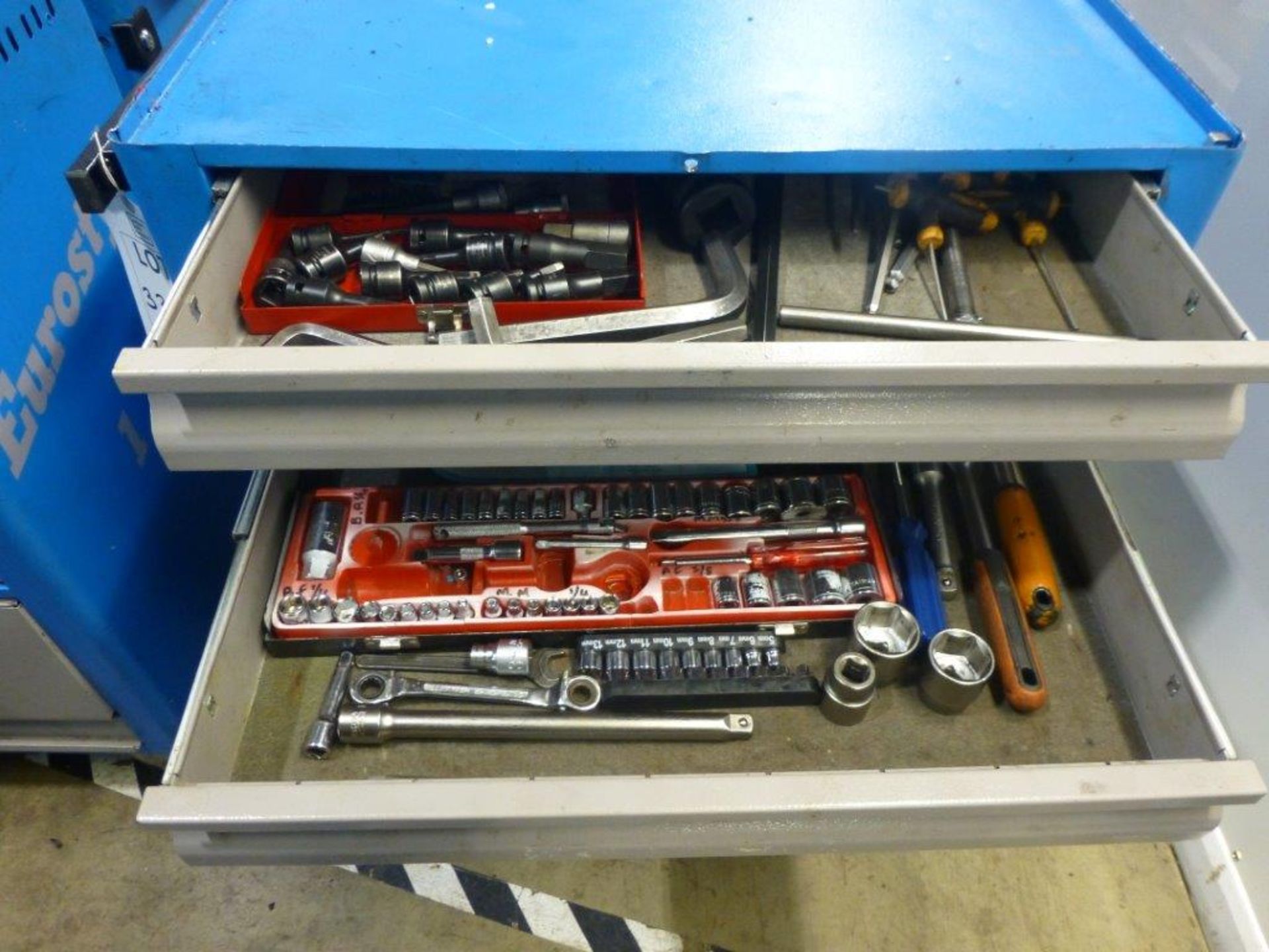 Unior Eurostyle 4 drawer tool cabinet and contents, mainly hand tools - Image 2 of 2