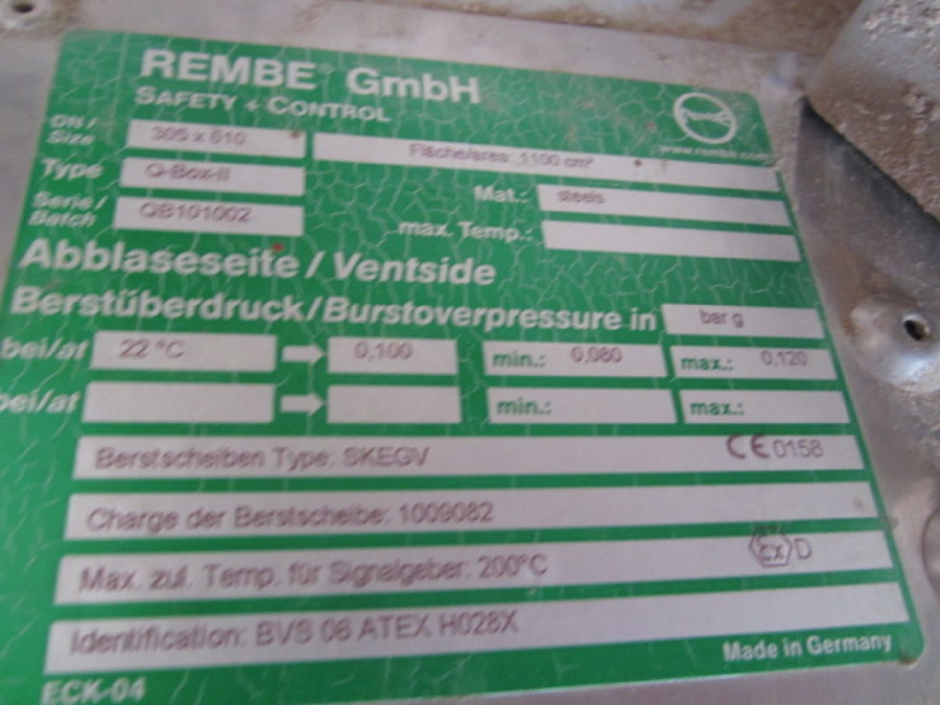 Rembe Q-Box-11 explosion vent, serial no: QB101002, size 305 x 610mm - located on mezzanine floor. - Image 3 of 3