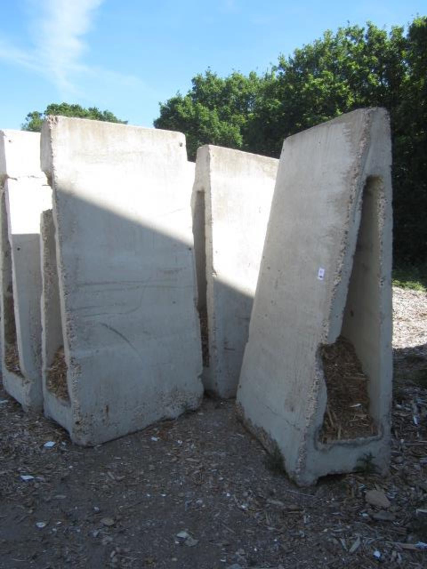 Five concrete space partition blocks, 1200 x 2500mm. **A work Method Statement and Risk Assessment