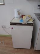LEC undercounter refrigerator and Igenix kettle