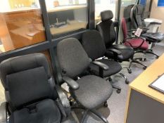 Six various office chairs (please note: This lot is located at the Swindon premises)