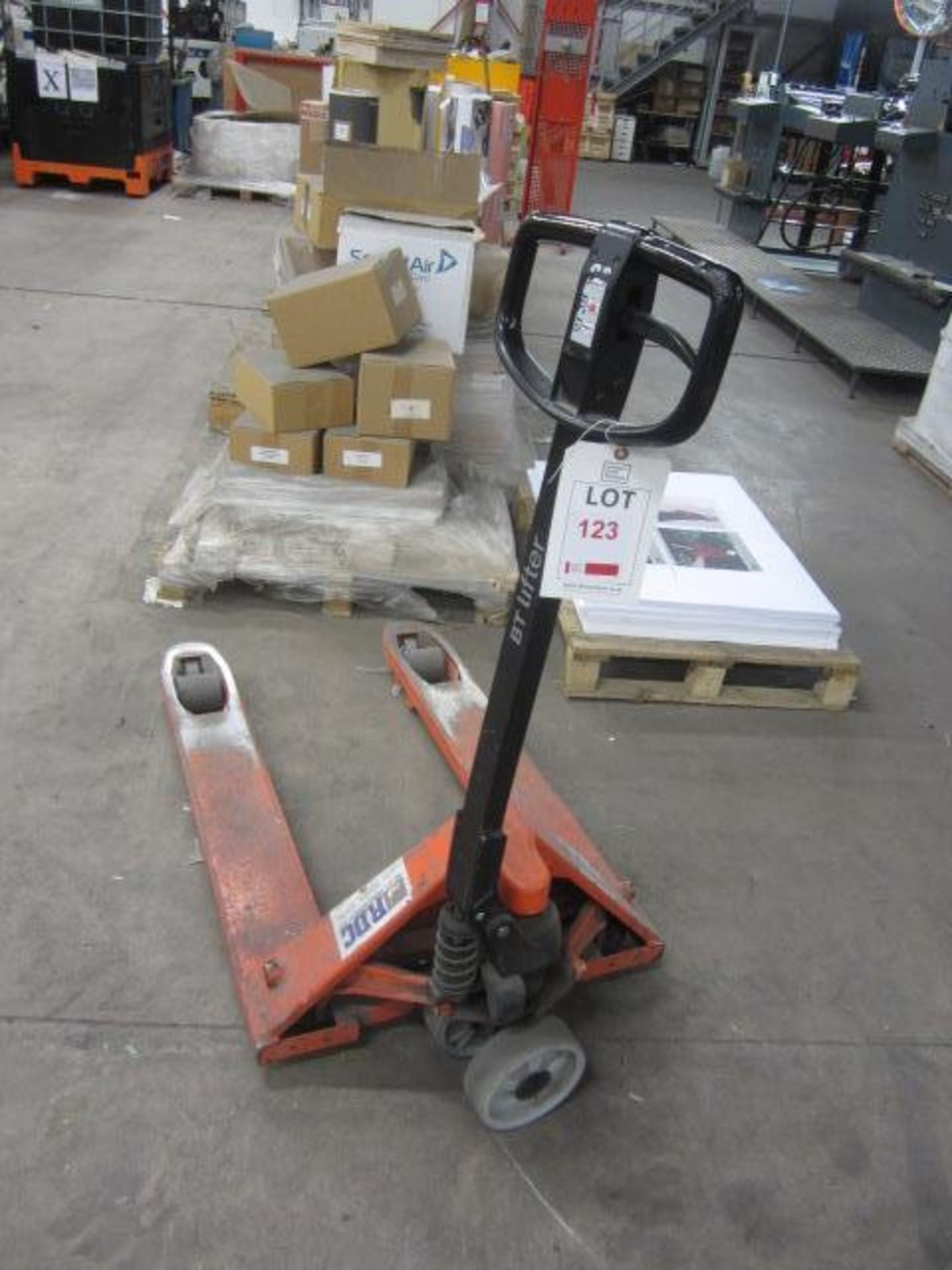 BT Lifter hydraulic pallet truck