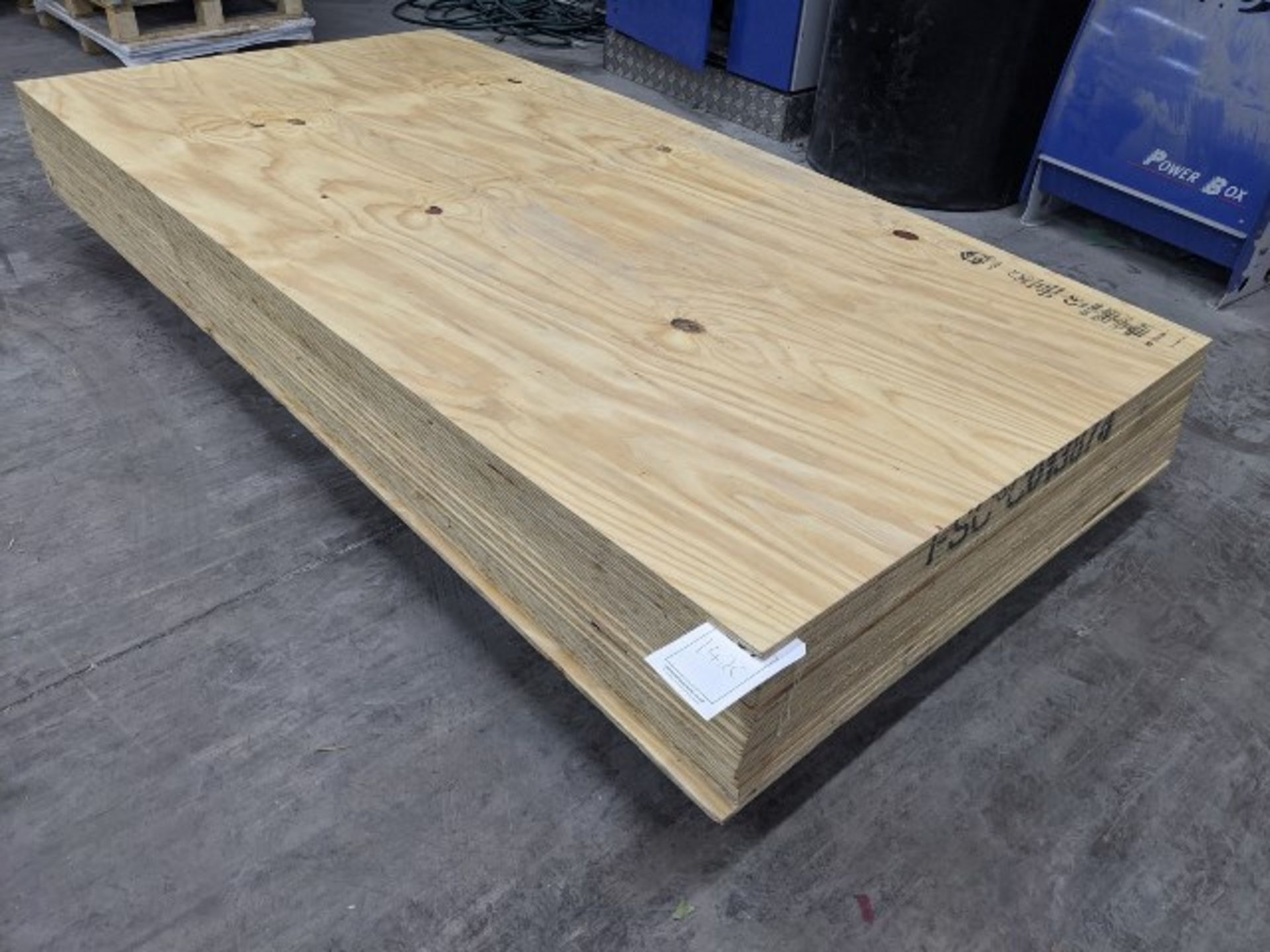 19 sheets of 8ft x 4ft plywood sheets