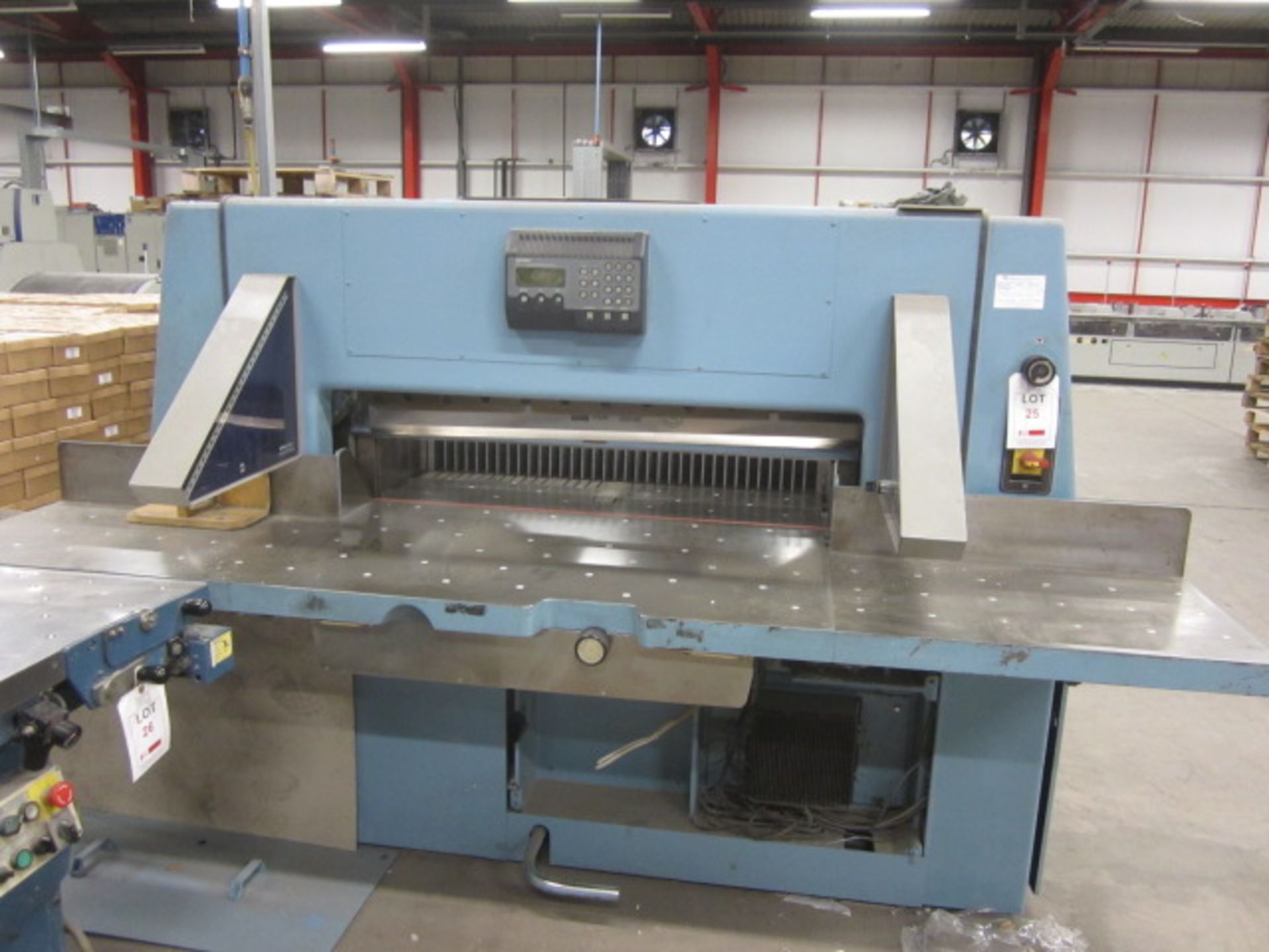 Wohlenberg 115 paper guillotine with air table, serial no. 3217-032, 3135.00.8012-00, max cut