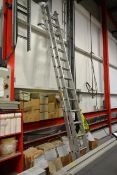 Aluminium double extension 30 tread ladder