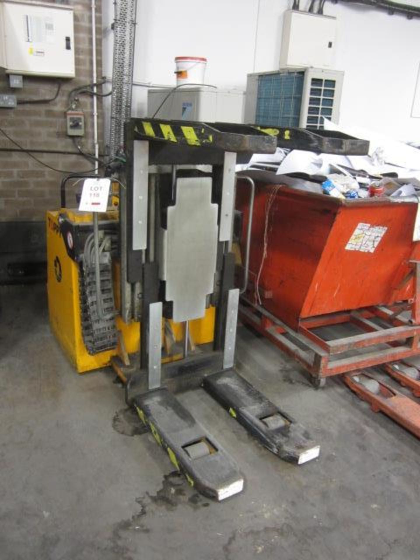 Diesse Toppy battery operated pedestrian pile turner, capacity 1000kg, serial no. 26110 (2001),