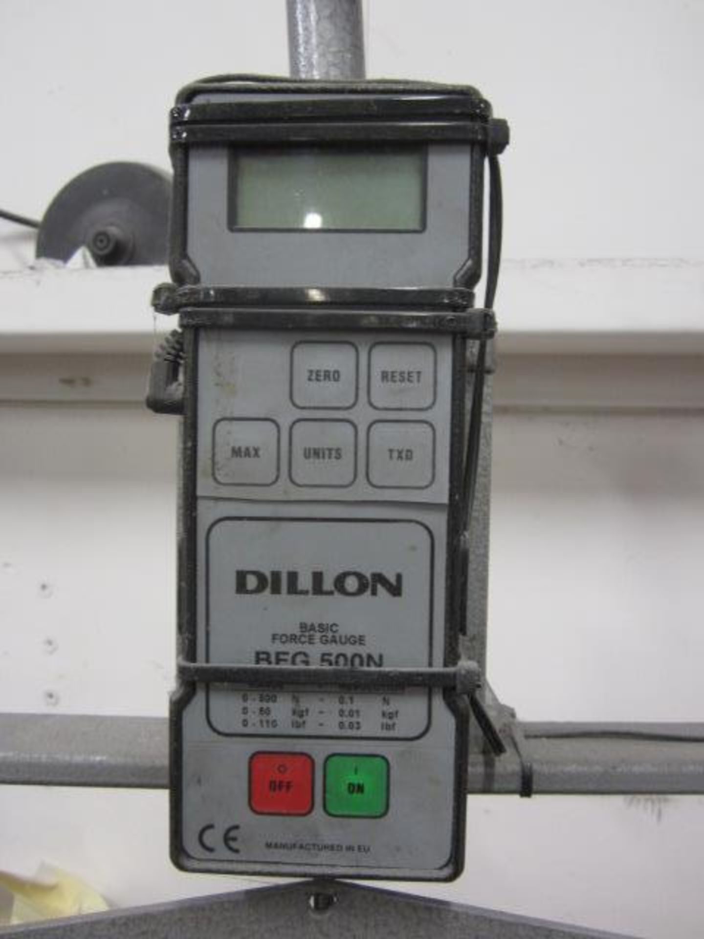 Un-named manual guillotine with Ditton Basic Force gauge, BFG 500N - Image 2 of 2