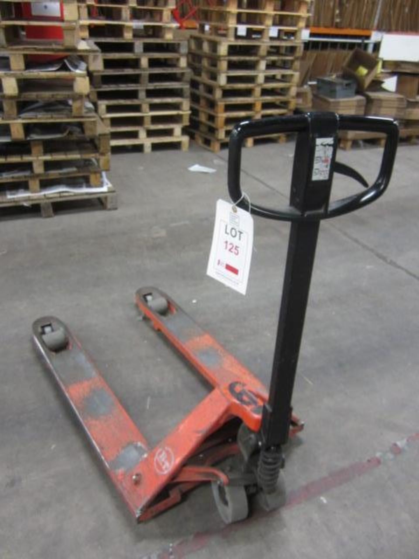 BT hydraulic pallet truck