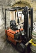 Linde (believed to be) model E15 battery operated Duplex forklift with side shift, serial no.