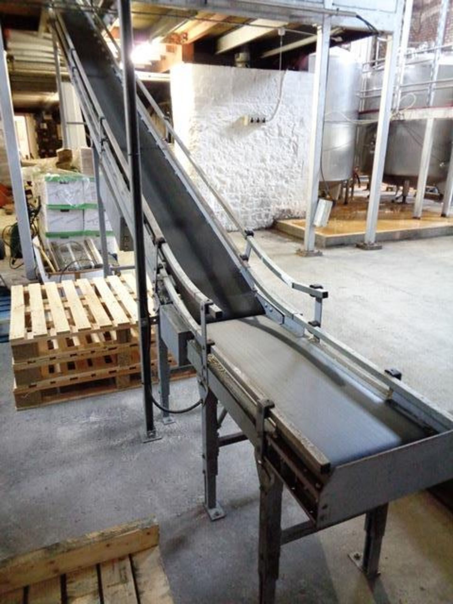 Dexion motorised elevating belt conveyor, used for malt loading, max safe working load 100kg = 4 x - Image 3 of 7