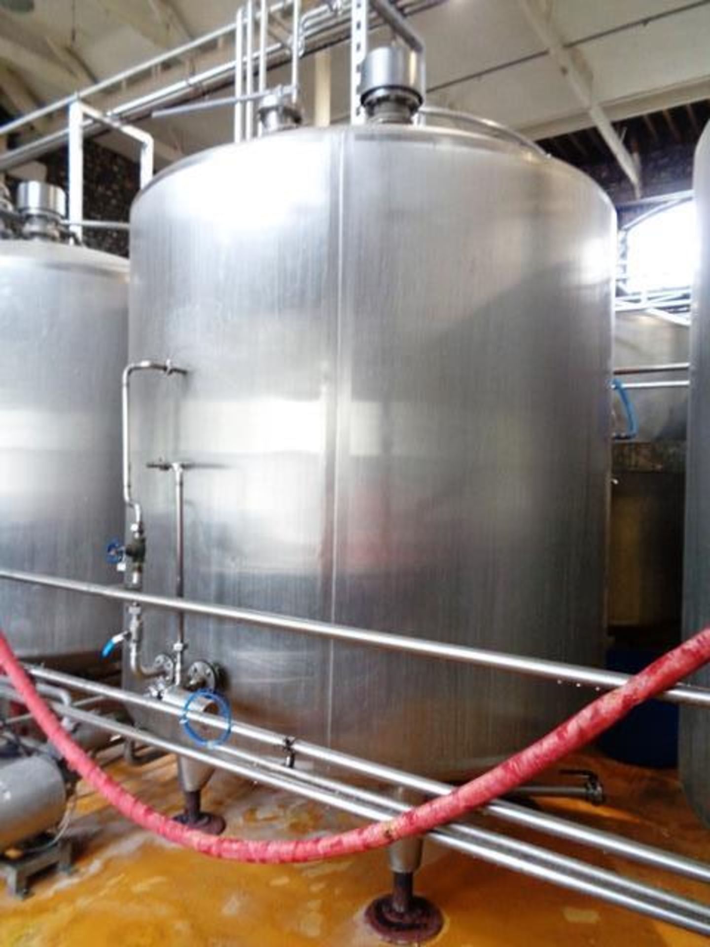 Stainless steel jacketed 40 barrel FV fermenting tank, approx 2400mm dia x 2500mm height (3000mm - Image 3 of 5