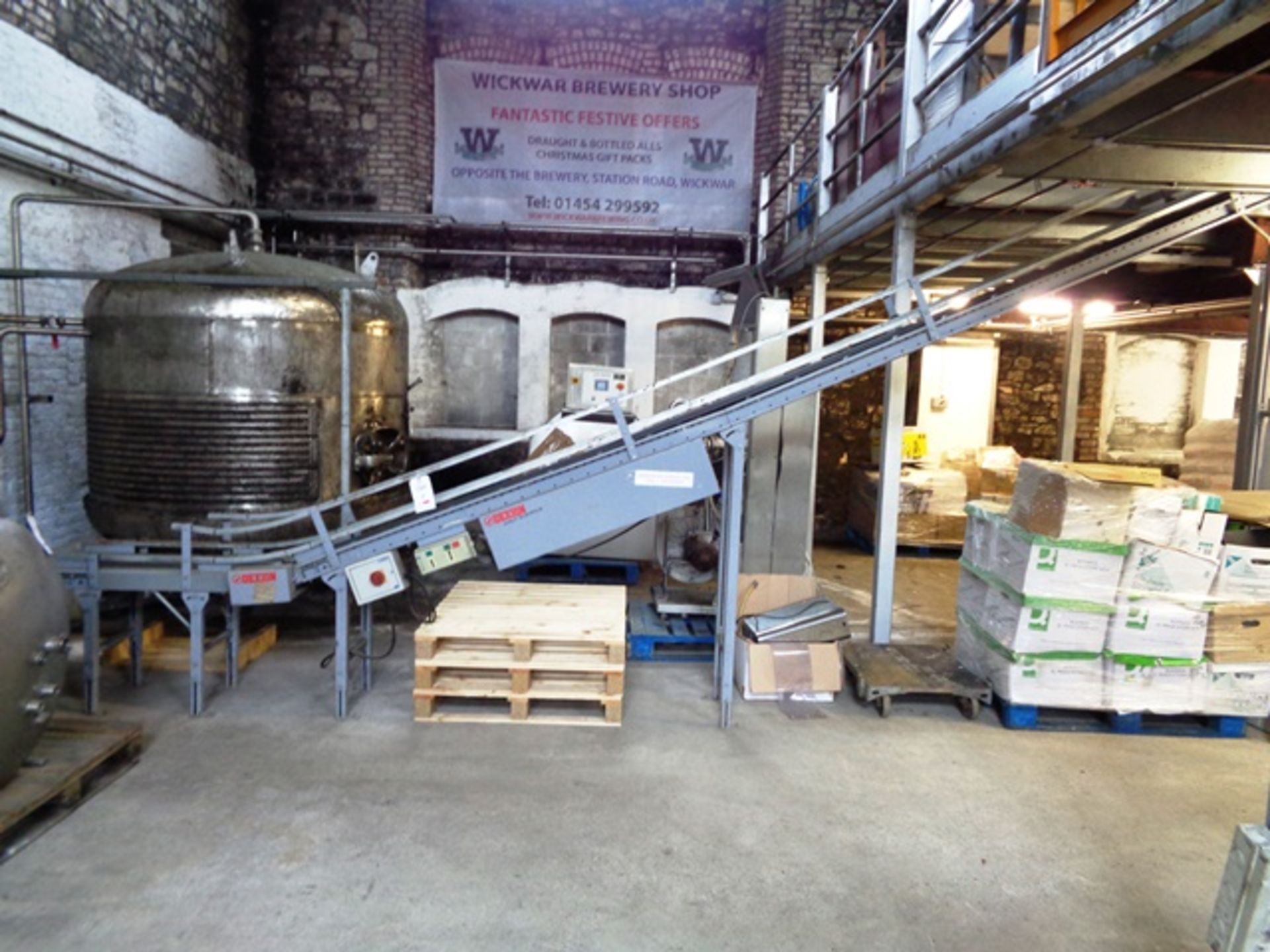 Dexion motorised elevating belt conveyor, used for malt loading, max safe working load 100kg = 4 x