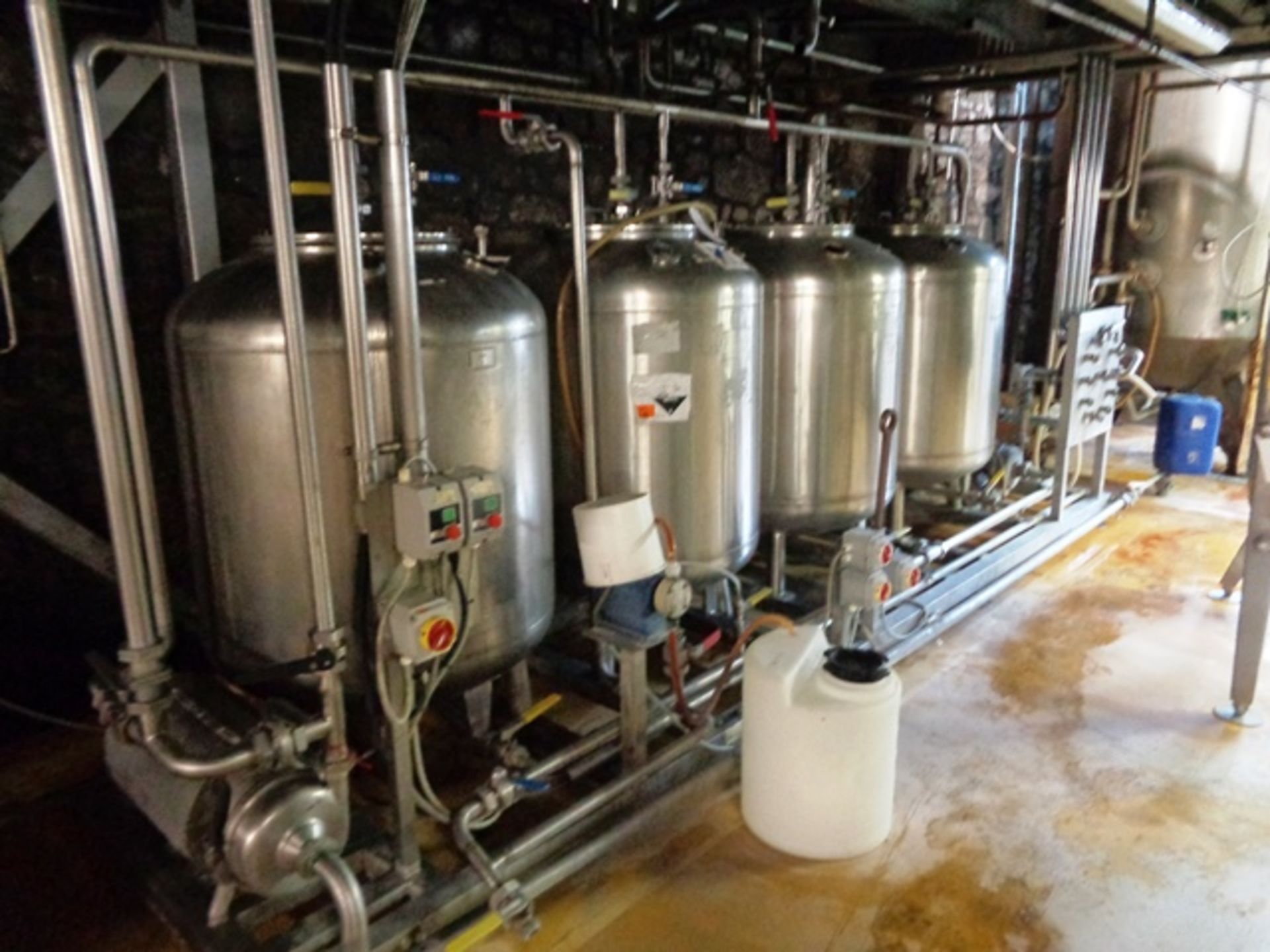 Bedford stainless 4 tank CIP system mounted on stainless steel framed skid, 4 x Fabdec 180 gallon