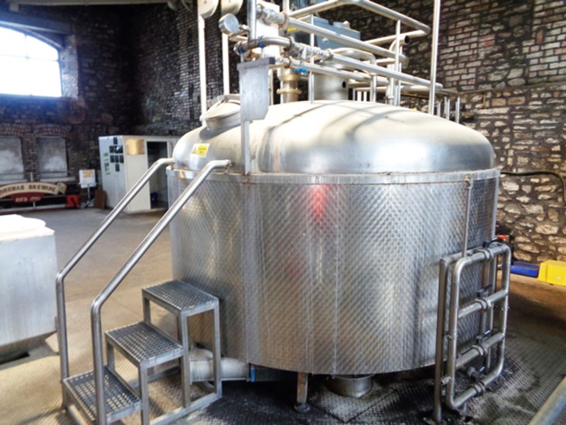 Stainless steel framed jacketed 40 barrel mash tank, approx 2800 x 2000mm, with Nord SK7382AF 132 - Image 8 of 8