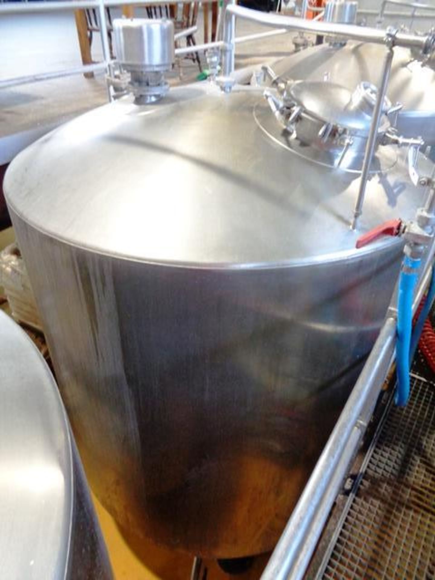 Stainless steel jacketed 40 barrel FV fermenting tank, approx 2400mm dia x 2500mm height (3000mm - Image 3 of 5