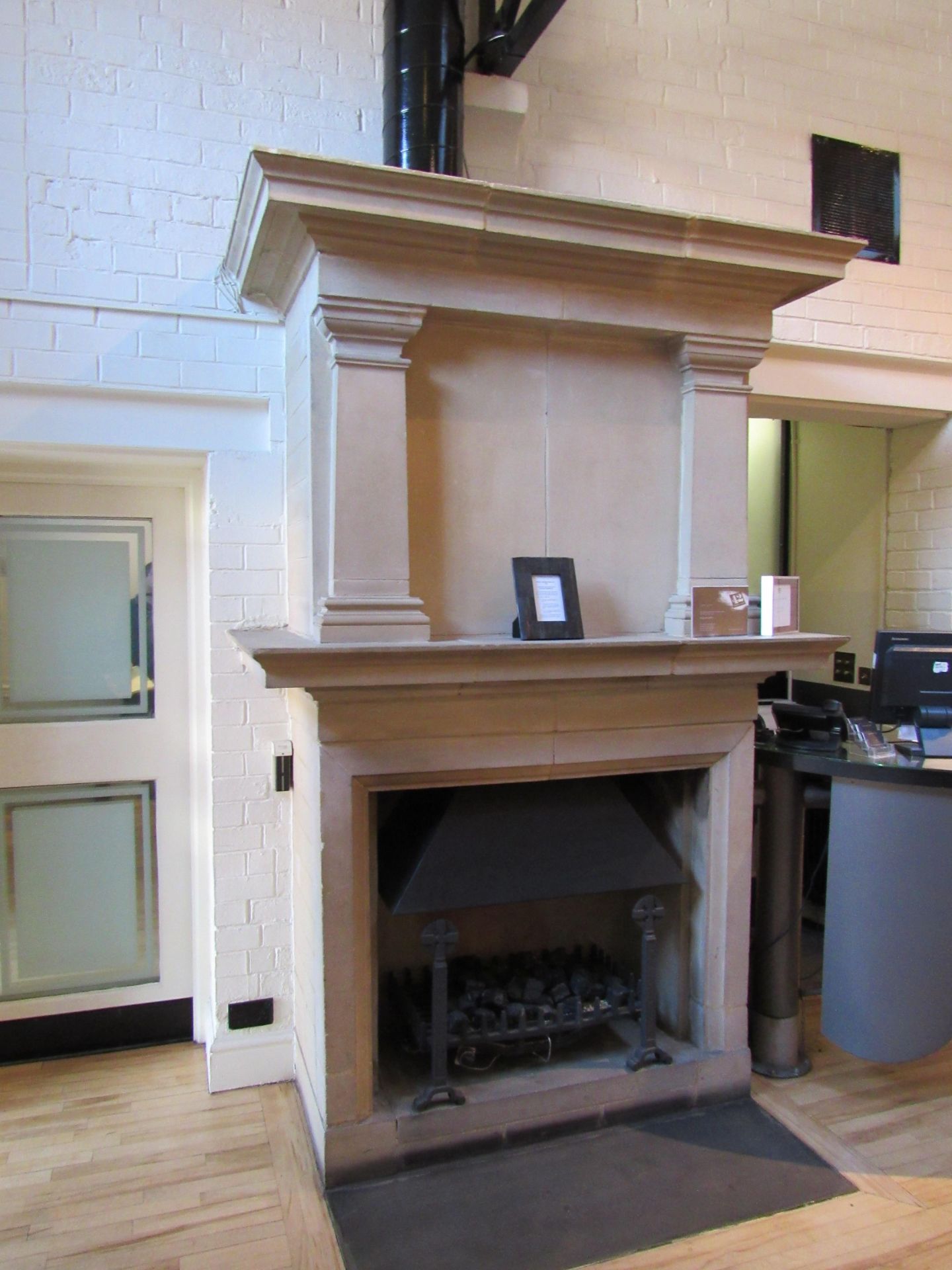 Stone Fire Surround, 1750 x 800mm - Image 2 of 4
