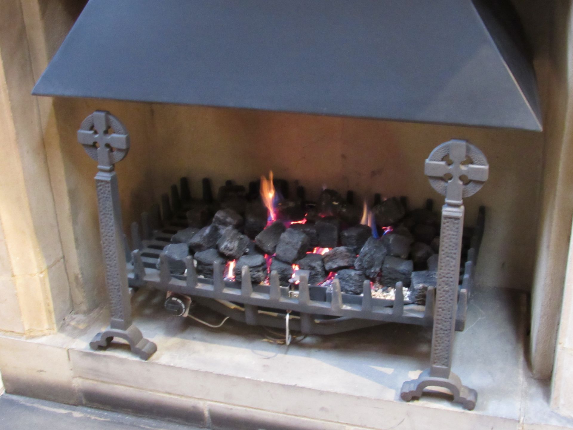 Gas Fire, Fire Grate, 700mm and hood - Image 4 of 4