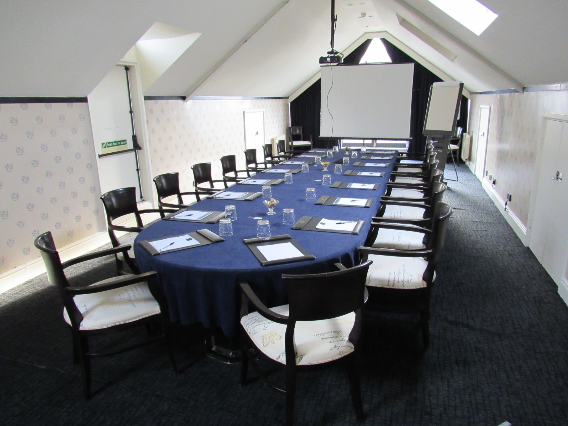 The contents to the Fetland boardroom / meeting room including table, approx. 40 chairs, projector - Image 3 of 12