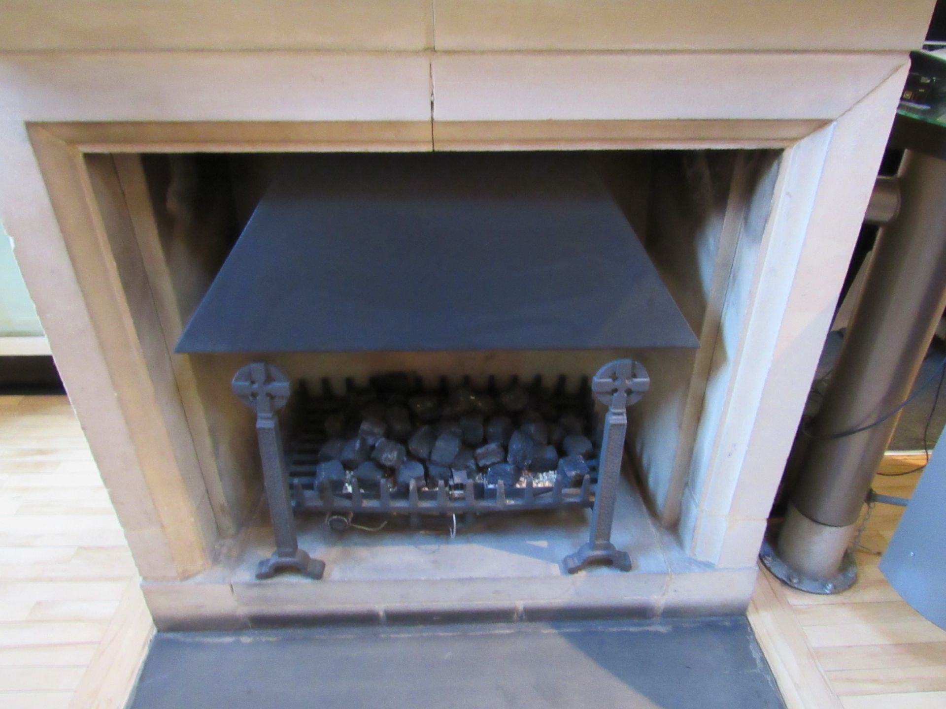 Gas Fire, Fire Grate, 700mm and hood