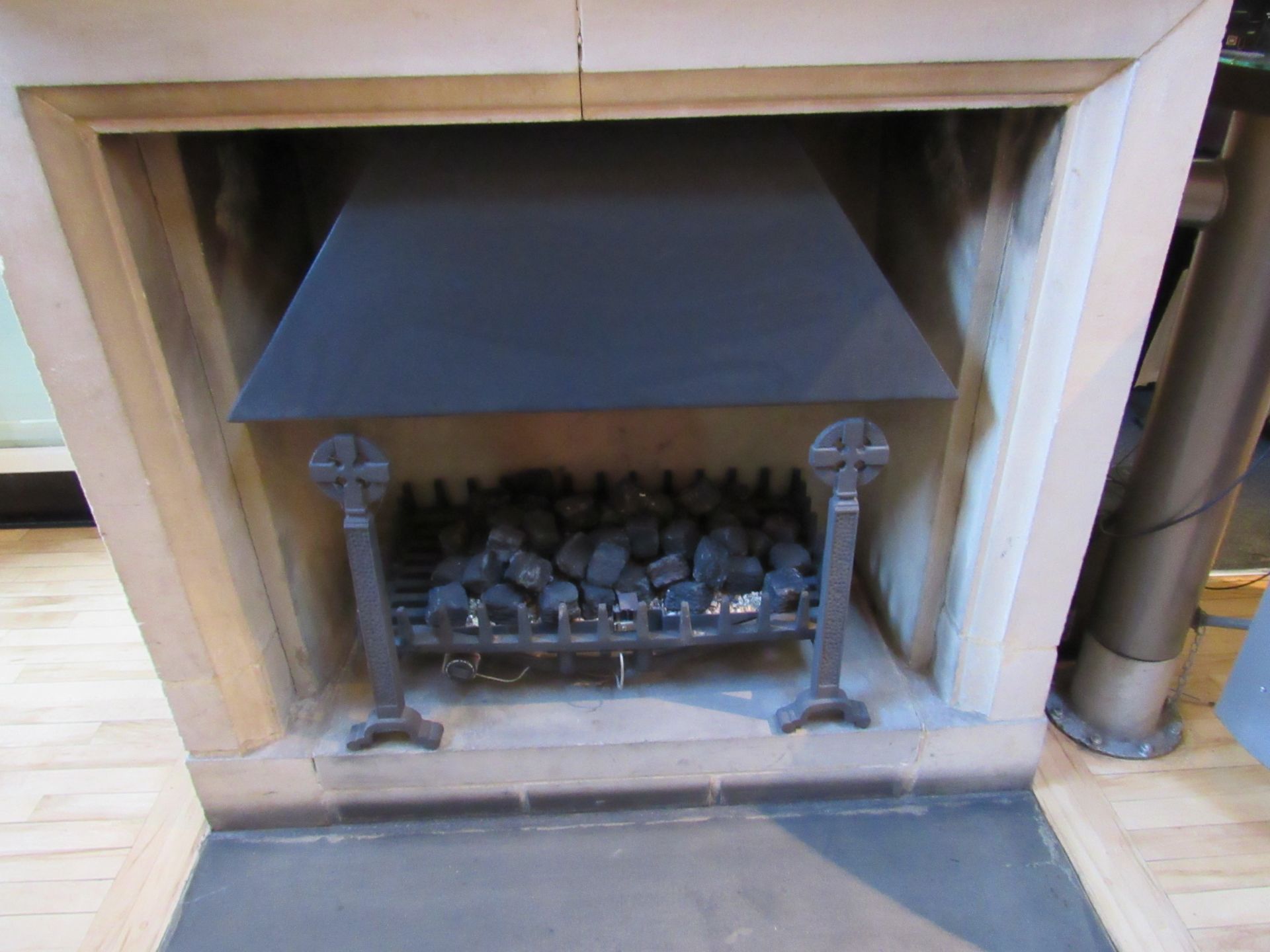 Gas Fire, Fire Grate, 700mm and hood - Image 2 of 4