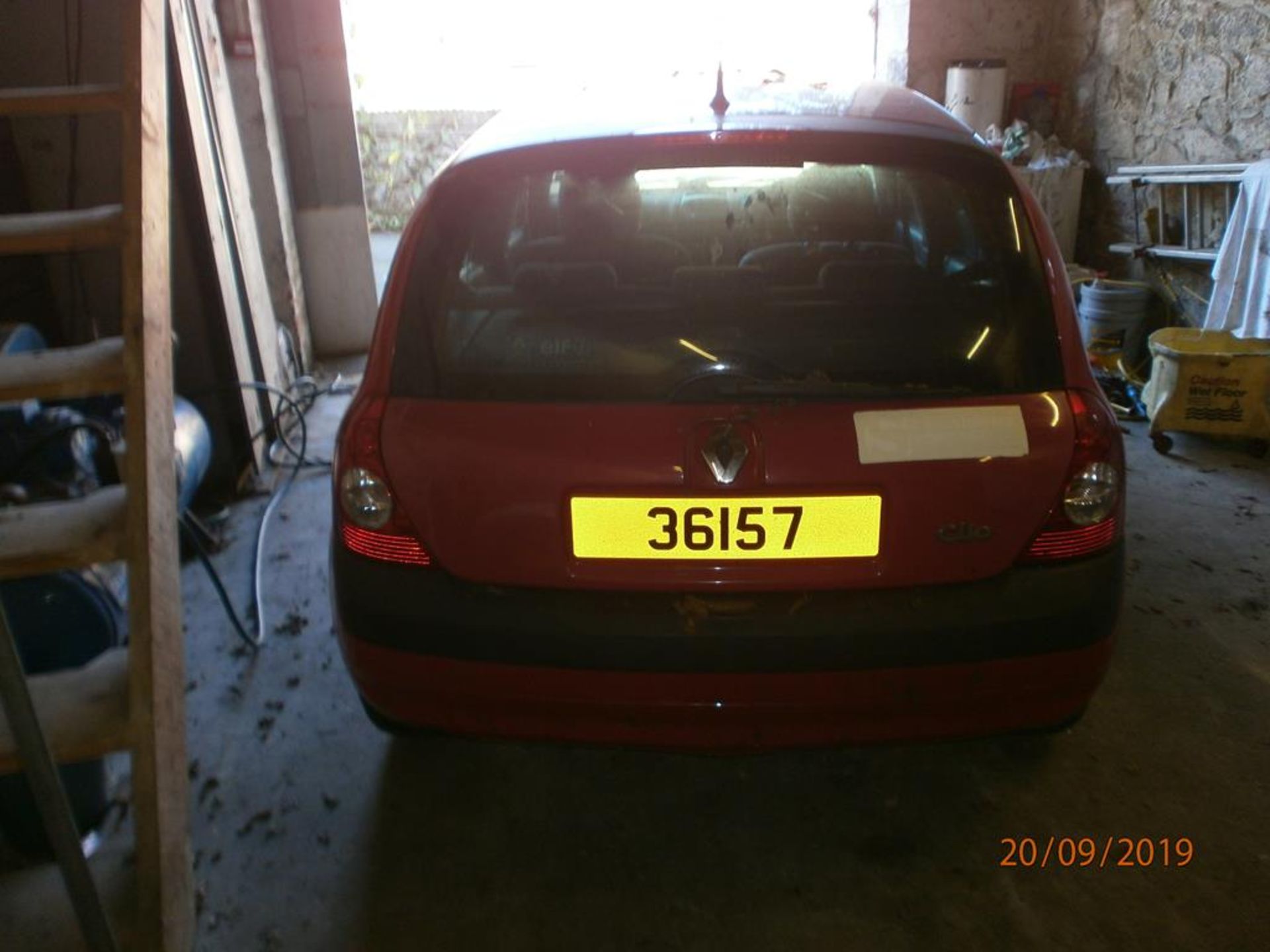 Renault Clio 1.1L 5 Door Hatchback - Image 3 of 5