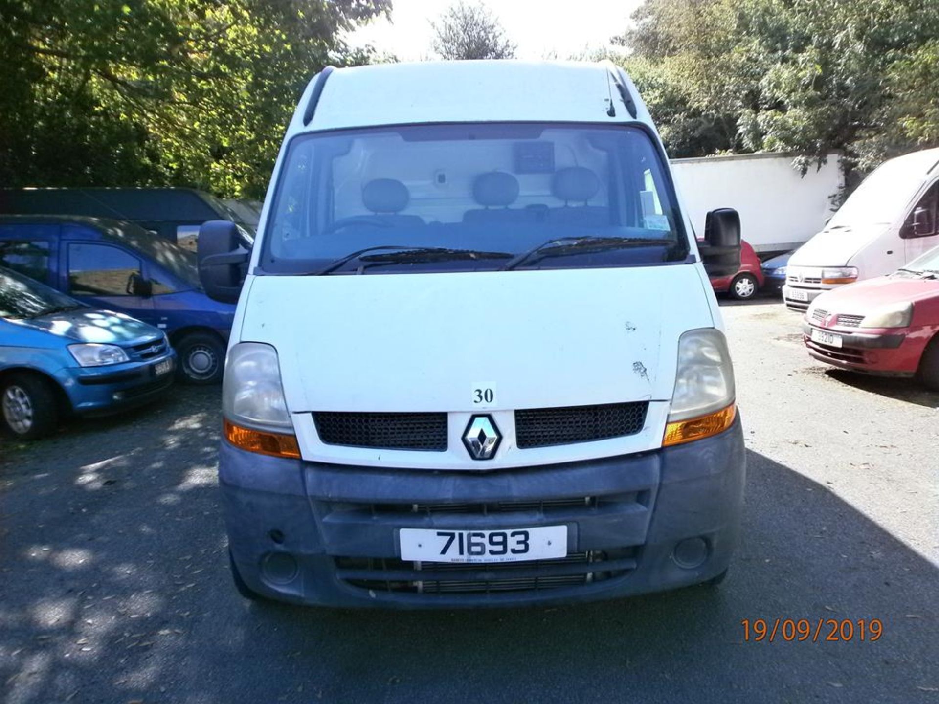 Renault Master 2.4D LWB Van