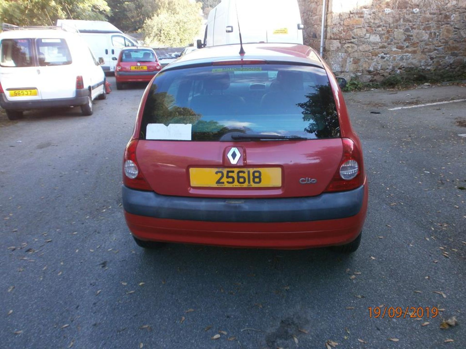 Renault Clio 1.1L 5 Door Hatchback - Image 4 of 5