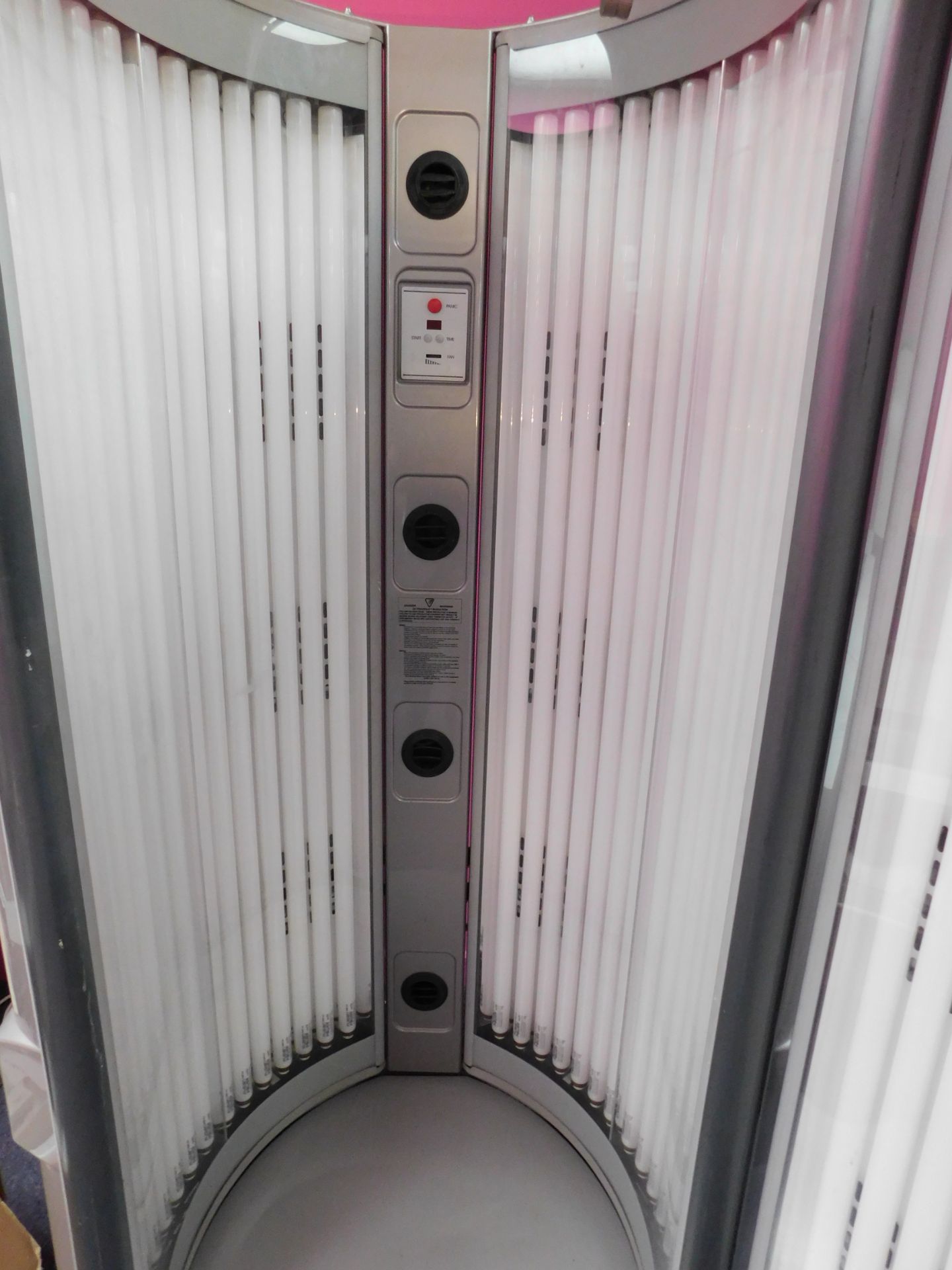 Garda Sun Sunrise 7000 vertical tanning booth, Serial number: 16765 *Located on mezzanine *Will - Image 3 of 8