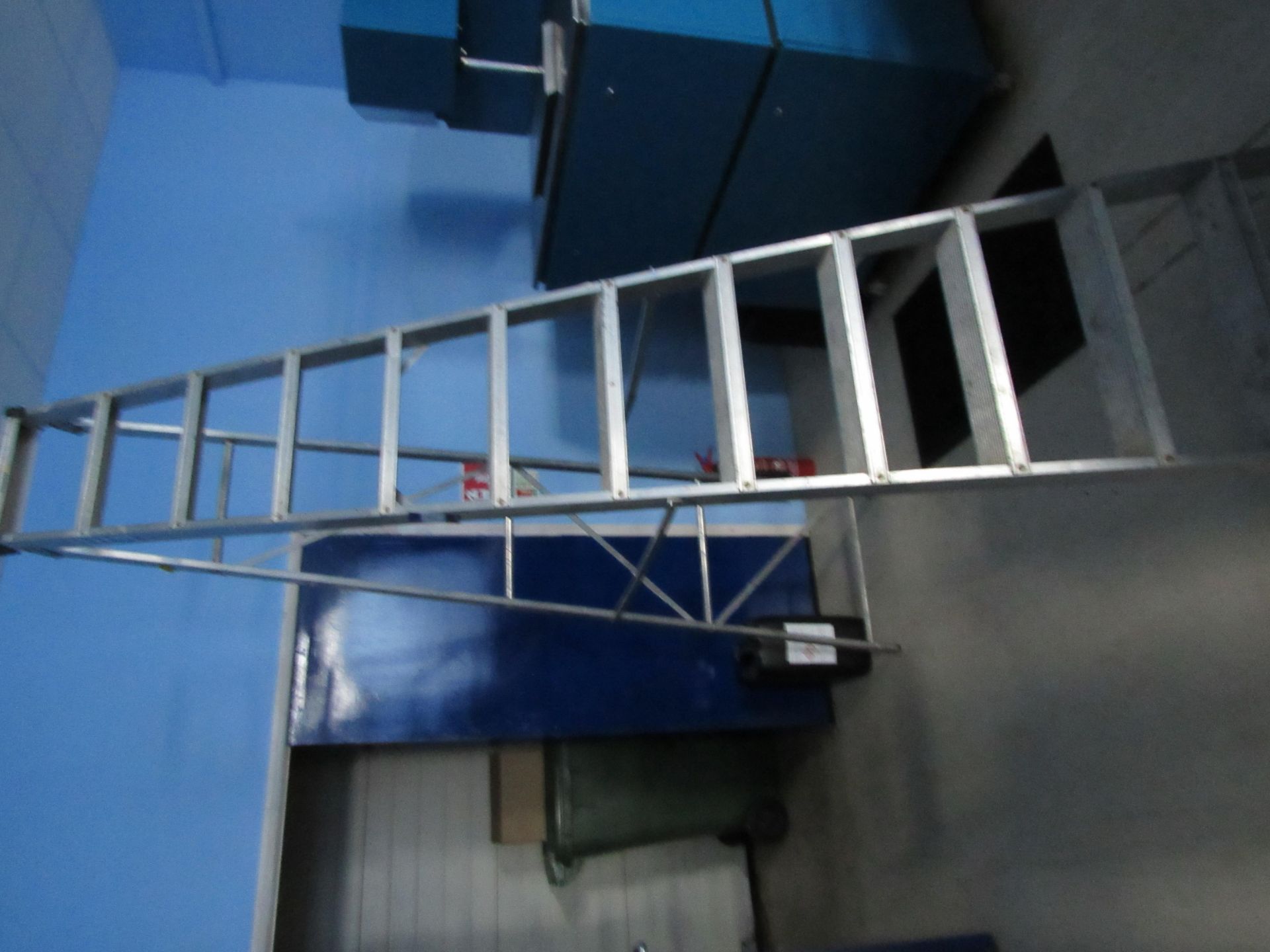 12 Rung Aluminium Step Ladder - Bild 2 aus 2