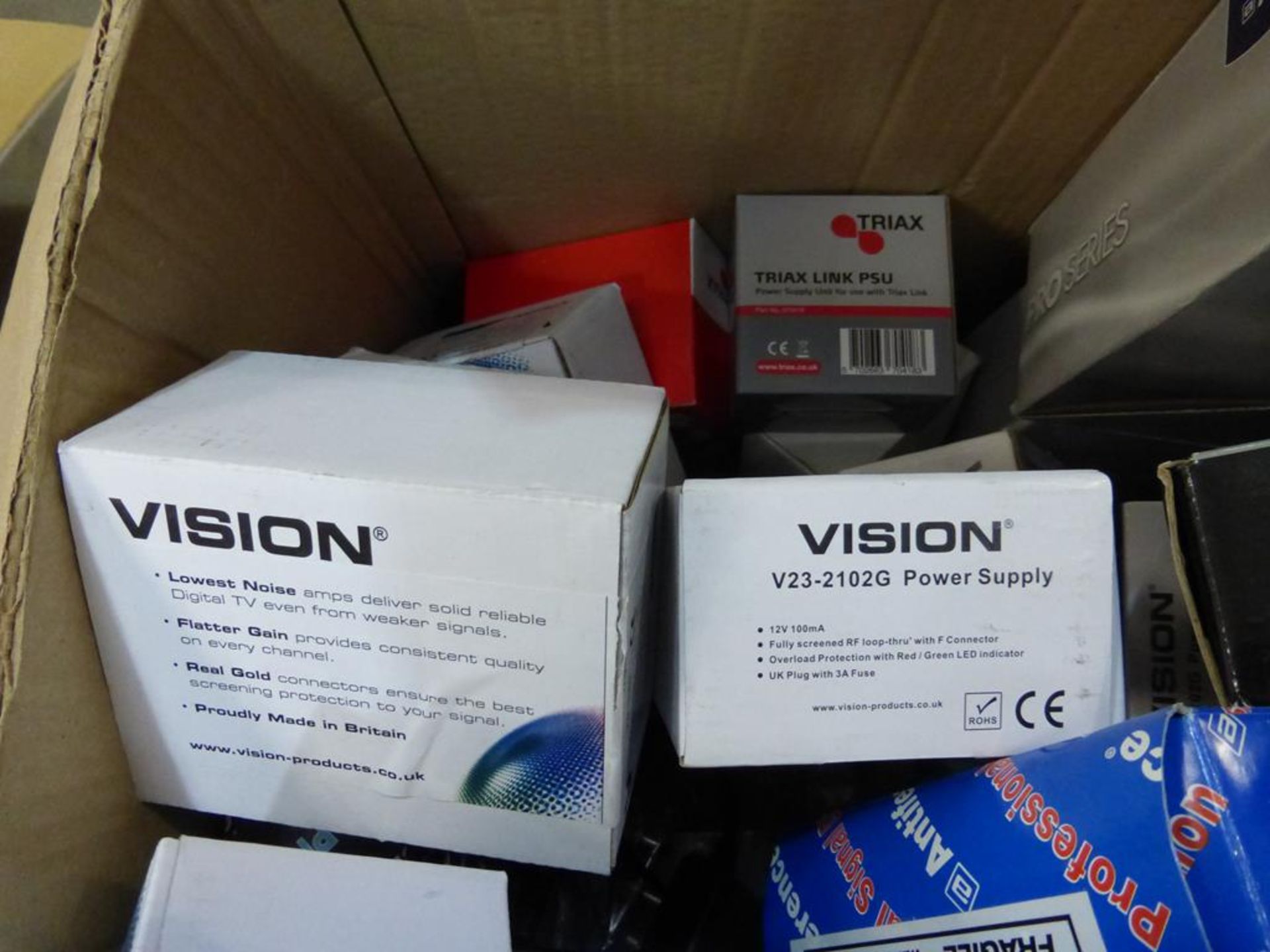 A large box of mixed Audio Visual Equipment - Image 7 of 9