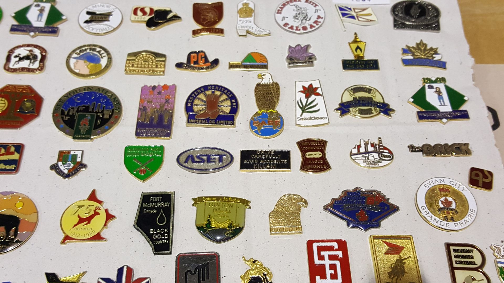 Over Eighty American and Canadian Metal Enamel Pin - Image 5 of 5