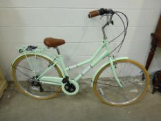 A Vintage Style 26" Womens Hybrid Bicycle