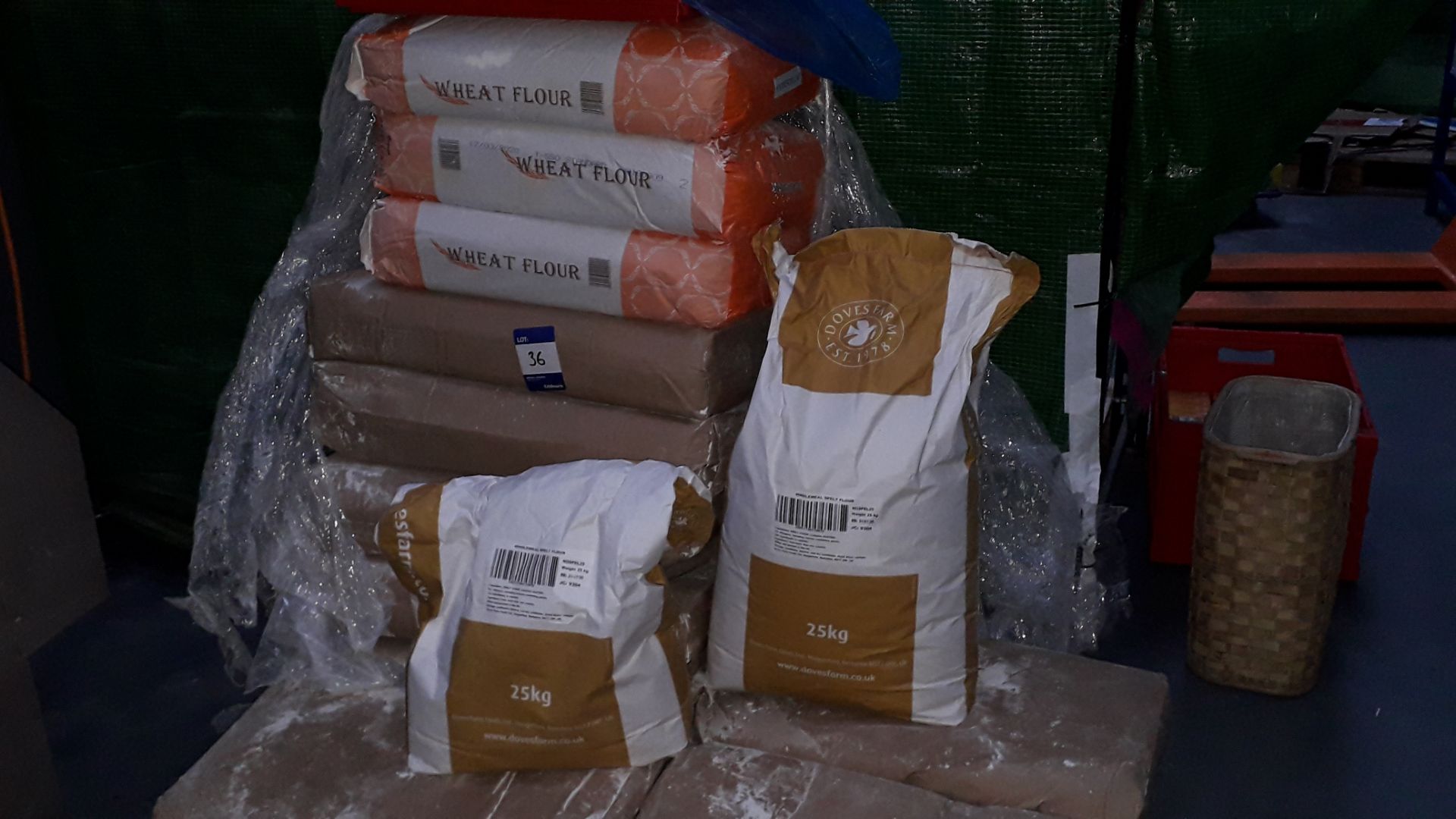 11 x 25Kg Bags of Various Flour